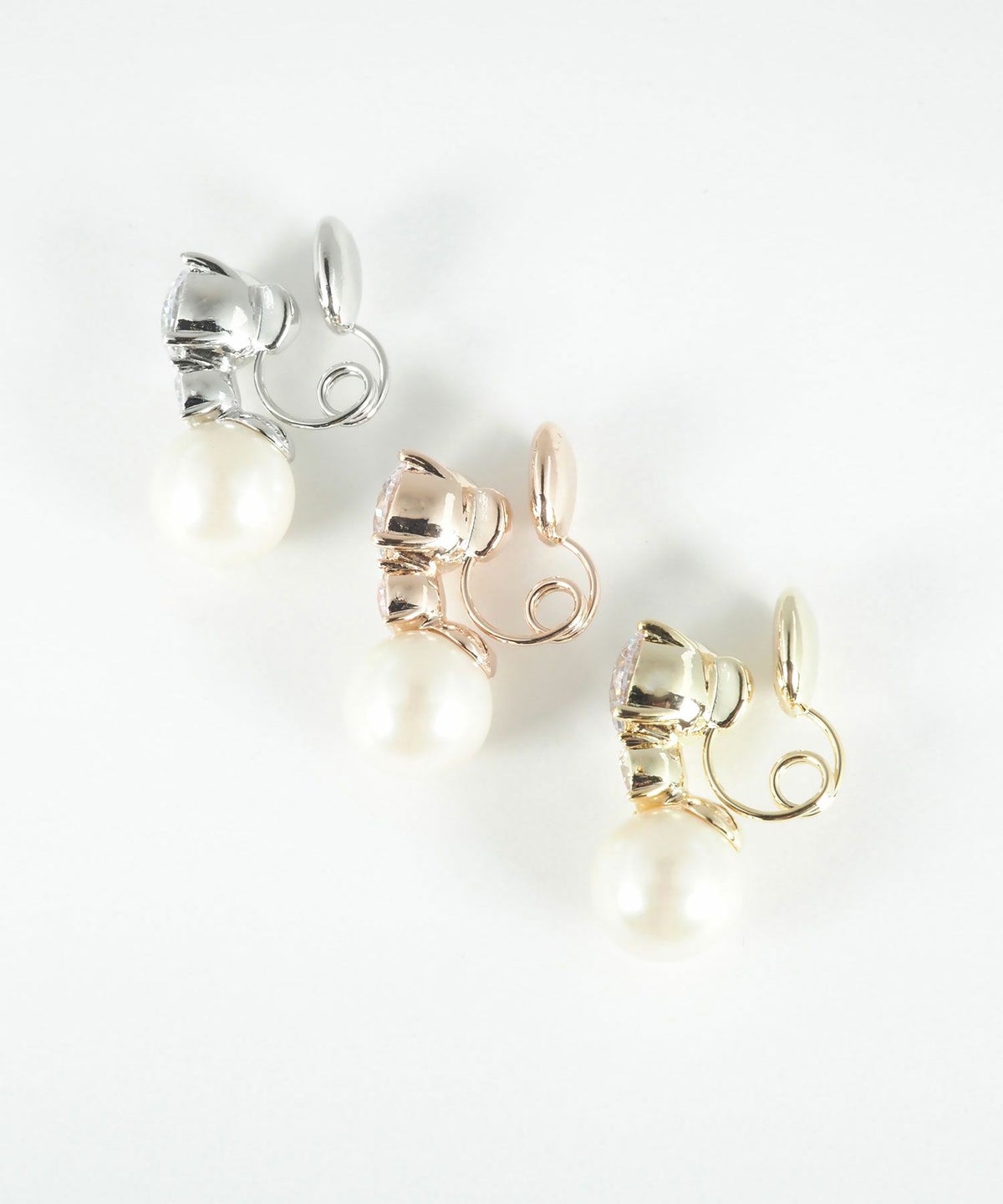 ツインクルパールグランループフィットイヤリング