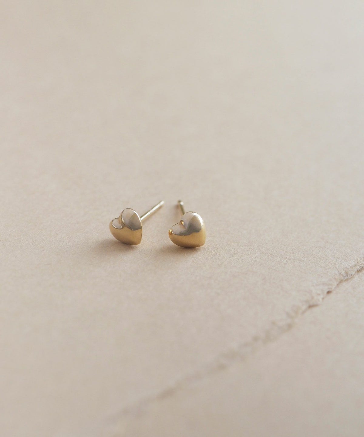 【web限定】[K18]プランプハートピアス