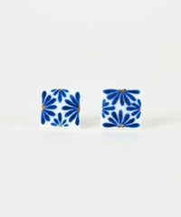 美濃焼タイル手描きの小さなタイルピアス