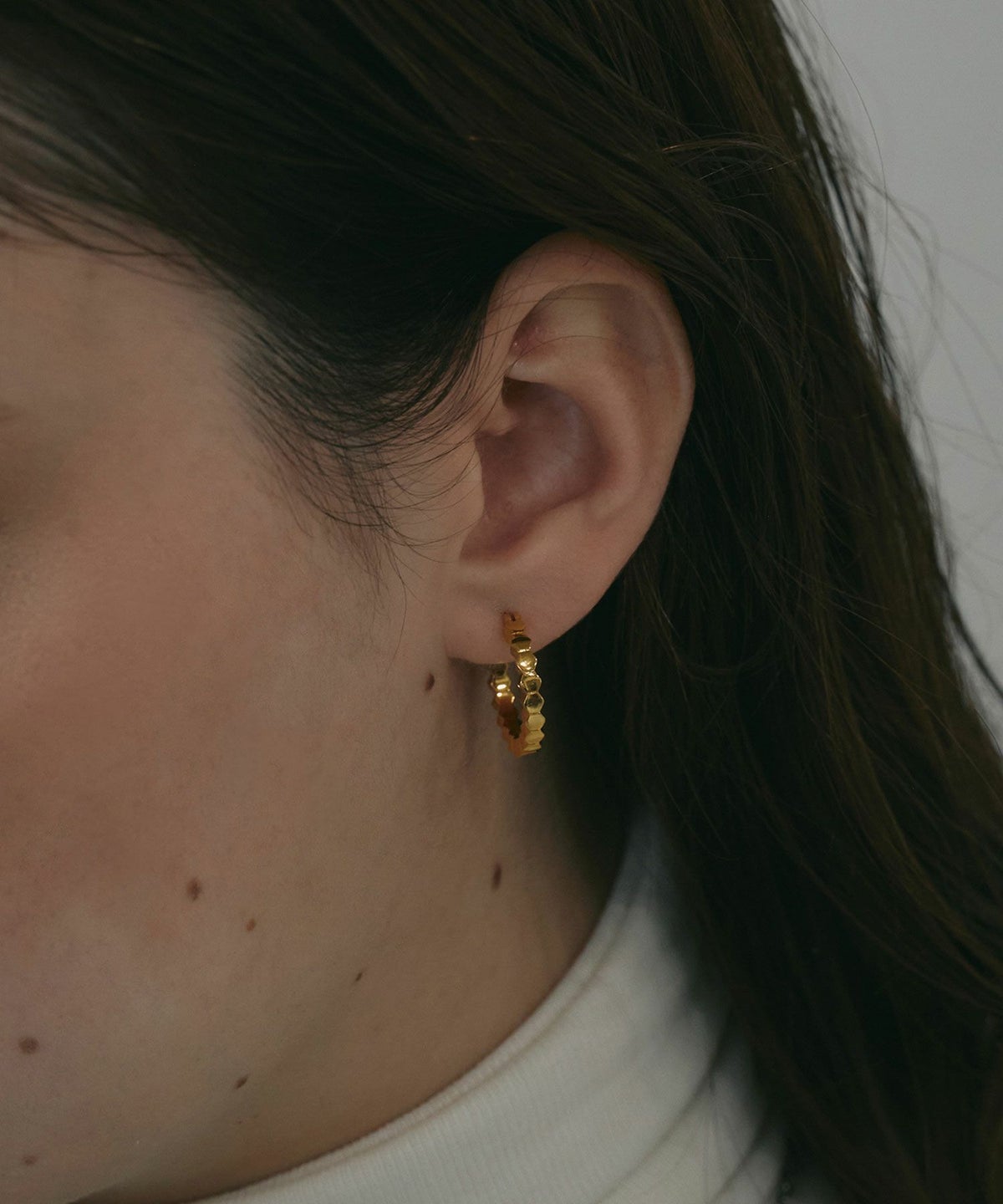 ヘキサゴンスリムフープピアス