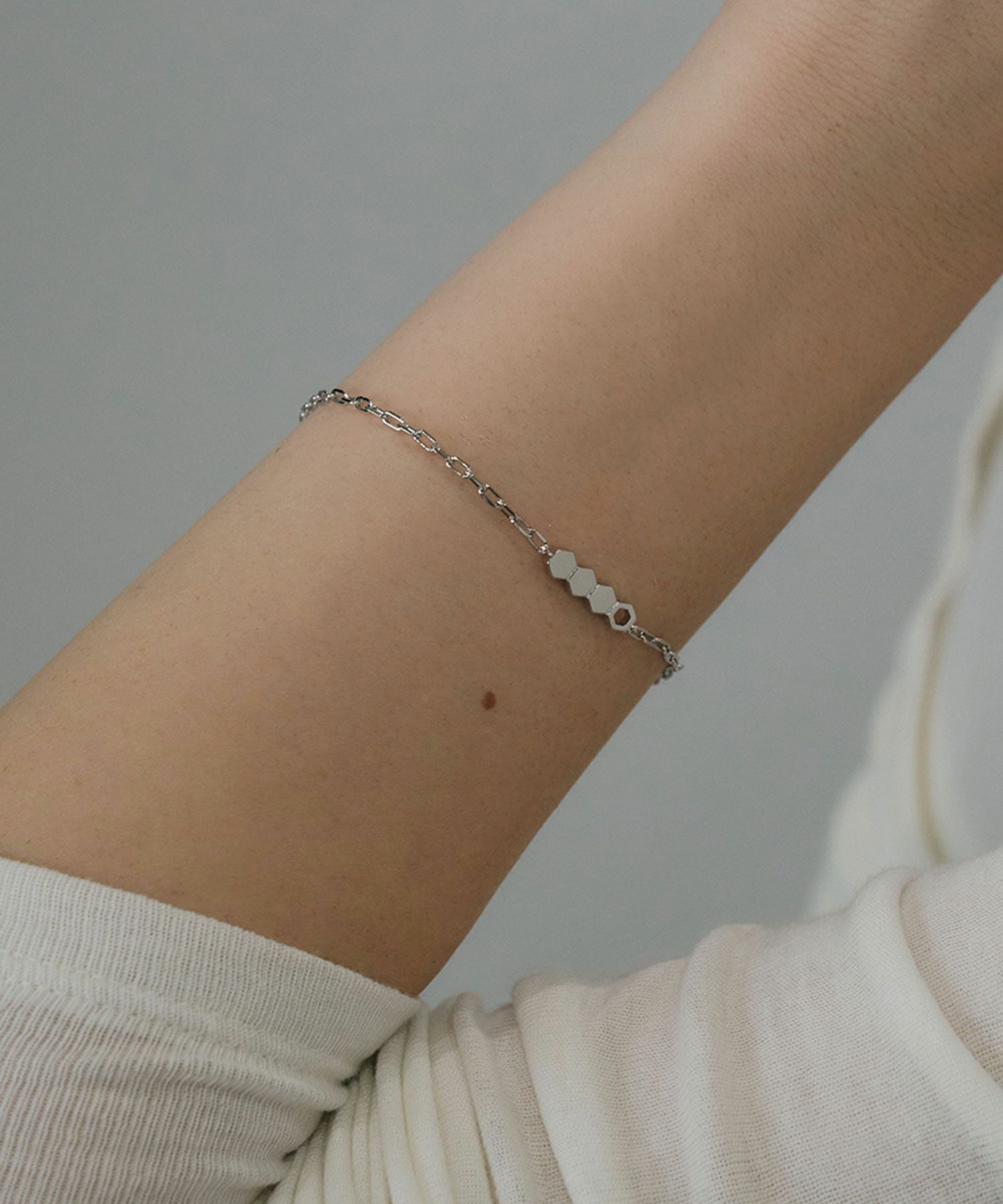 ヘキサゴンチェーンブレスレット | 【公式】MUK ONLINE SHOP｜人気