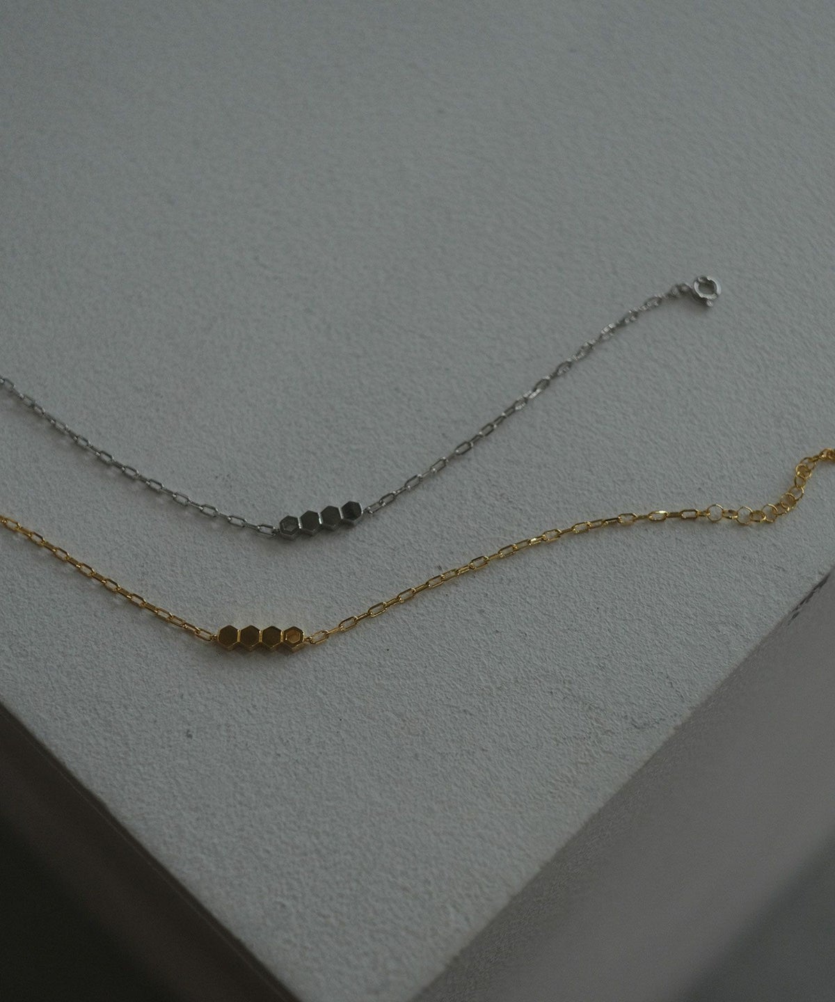 ヘキサゴンチェーンブレスレット