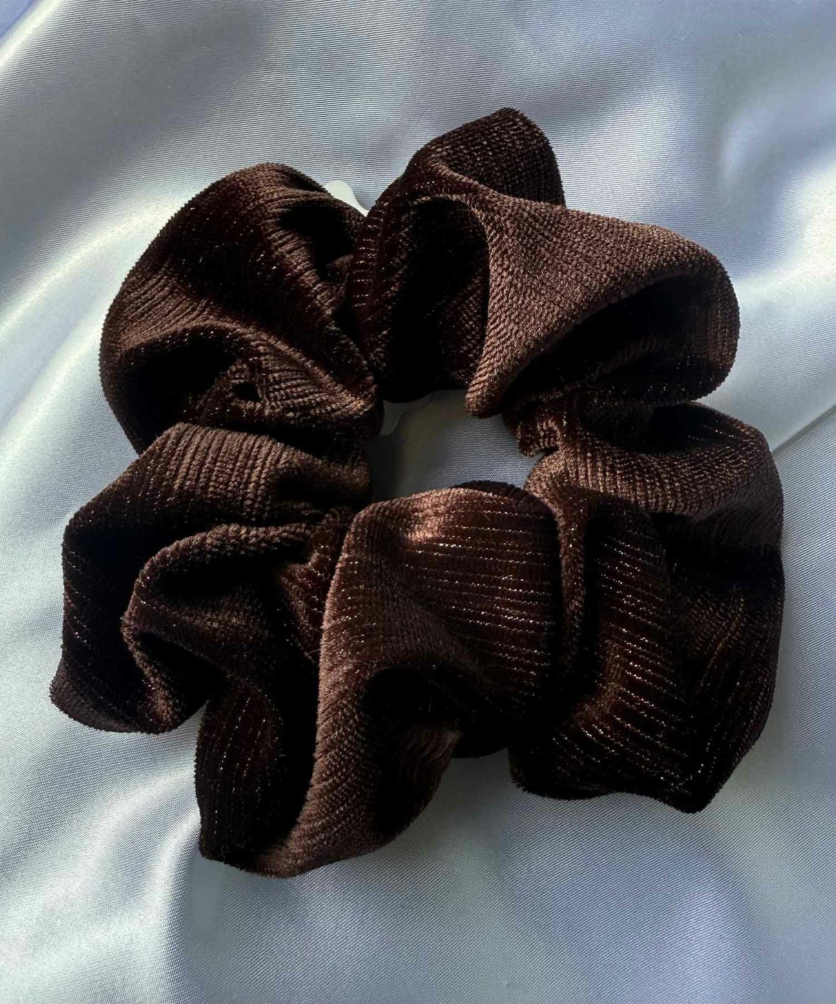 金糸ベロアシュシュ