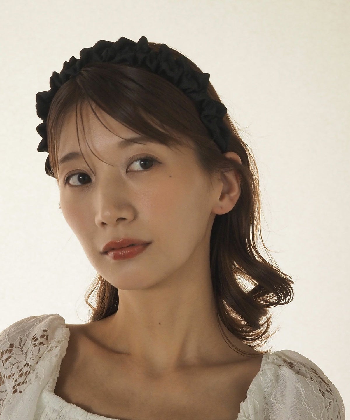 フリルカチューシャ