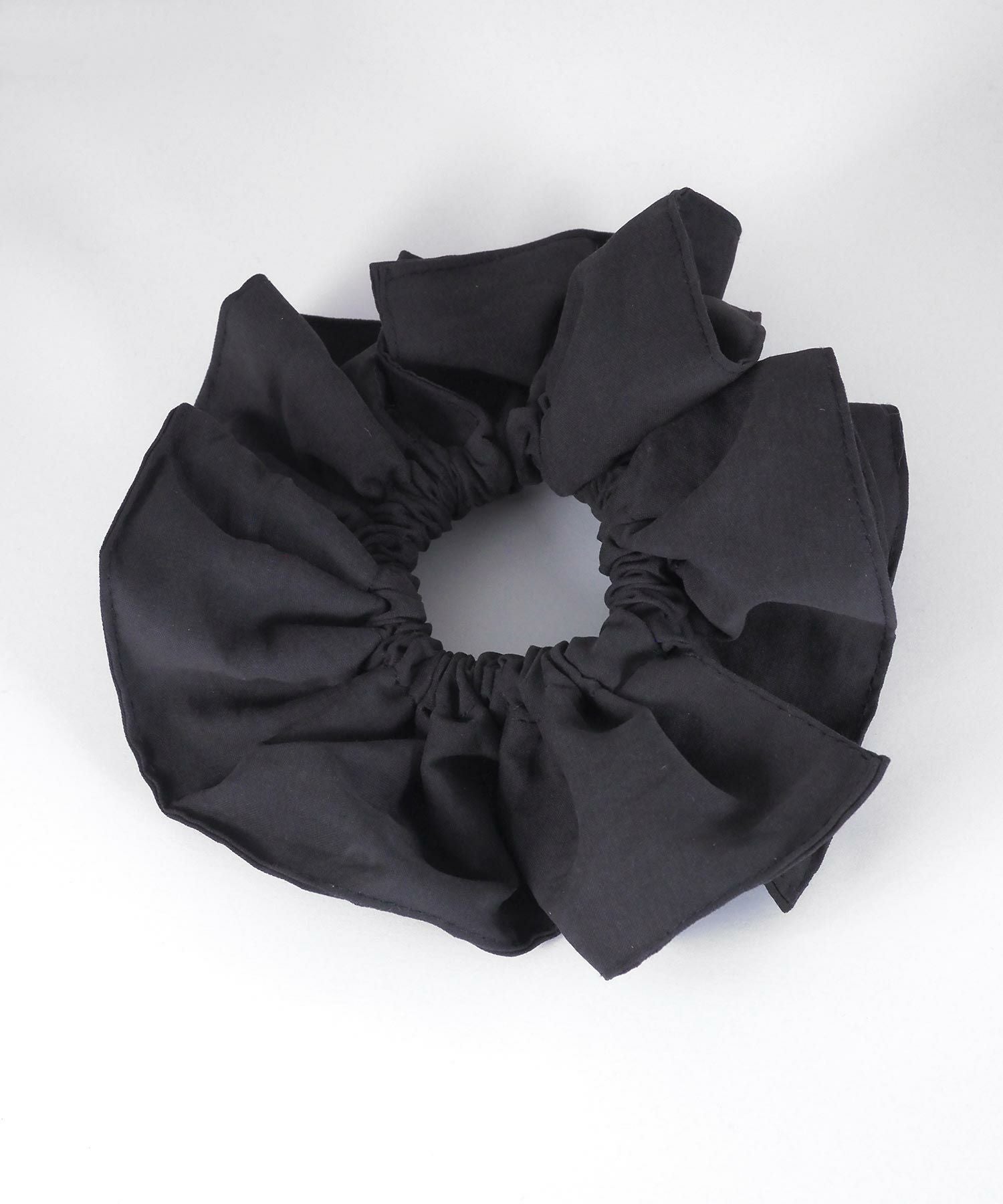 シンプルフリルシュシュ