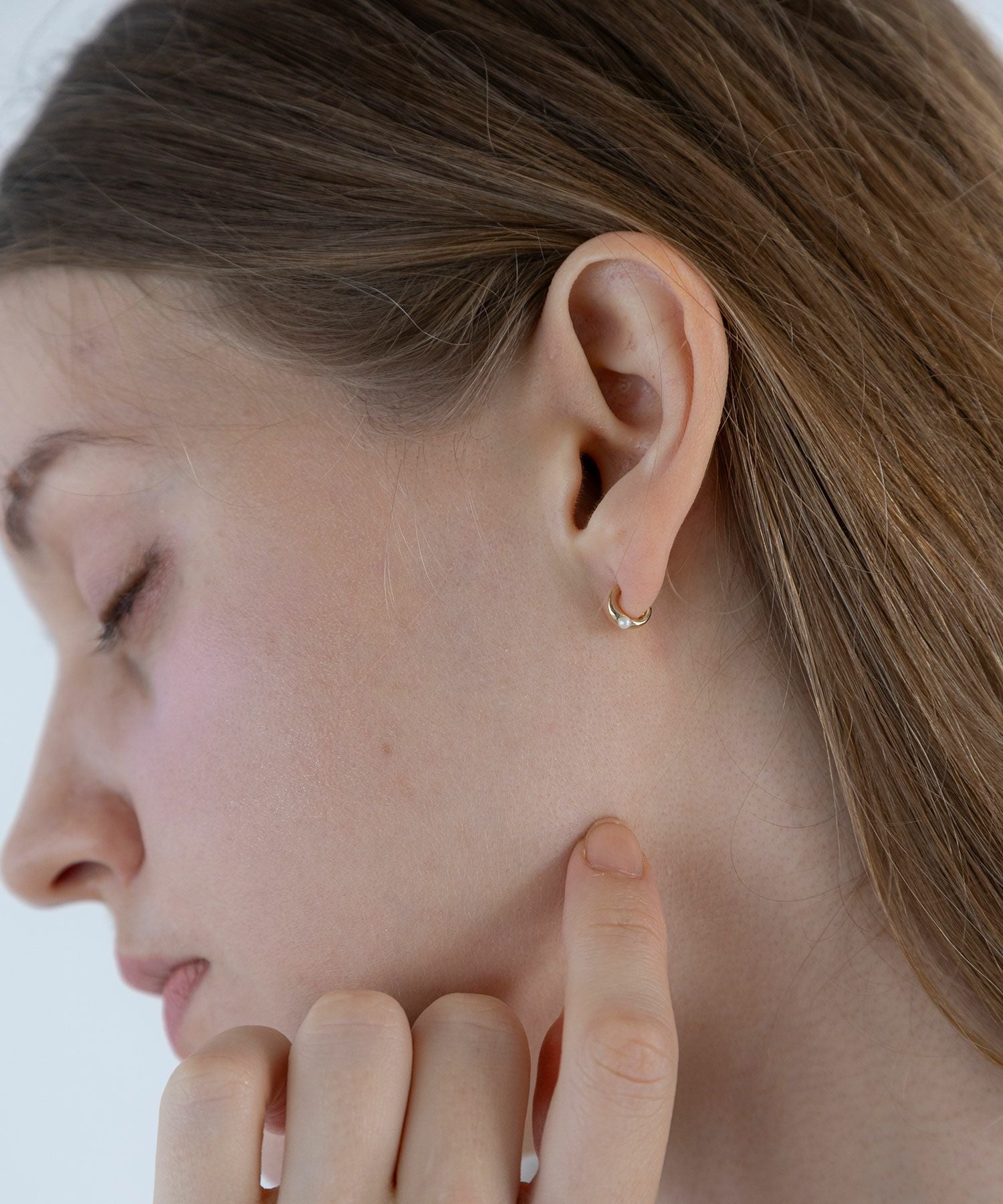 【web限定】ルミポイントパールフープタイニーループフィットイヤリング【Lumirise】