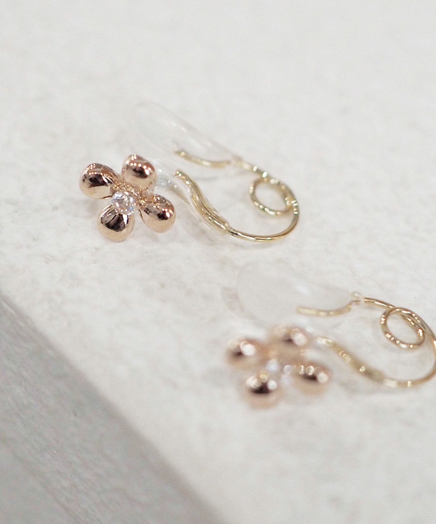 【web限定】ルミフラワークリスタルループフィットイヤリング【Lumirise】