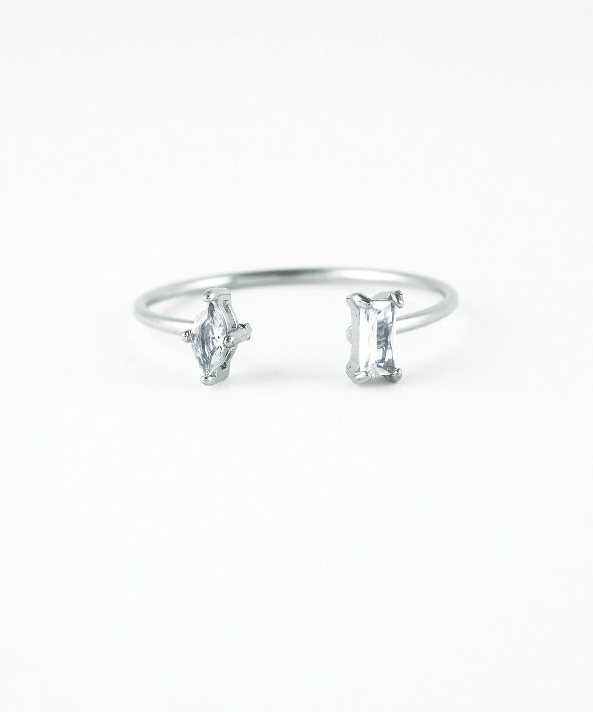 ダブルキュービックサージカルステンレスリング