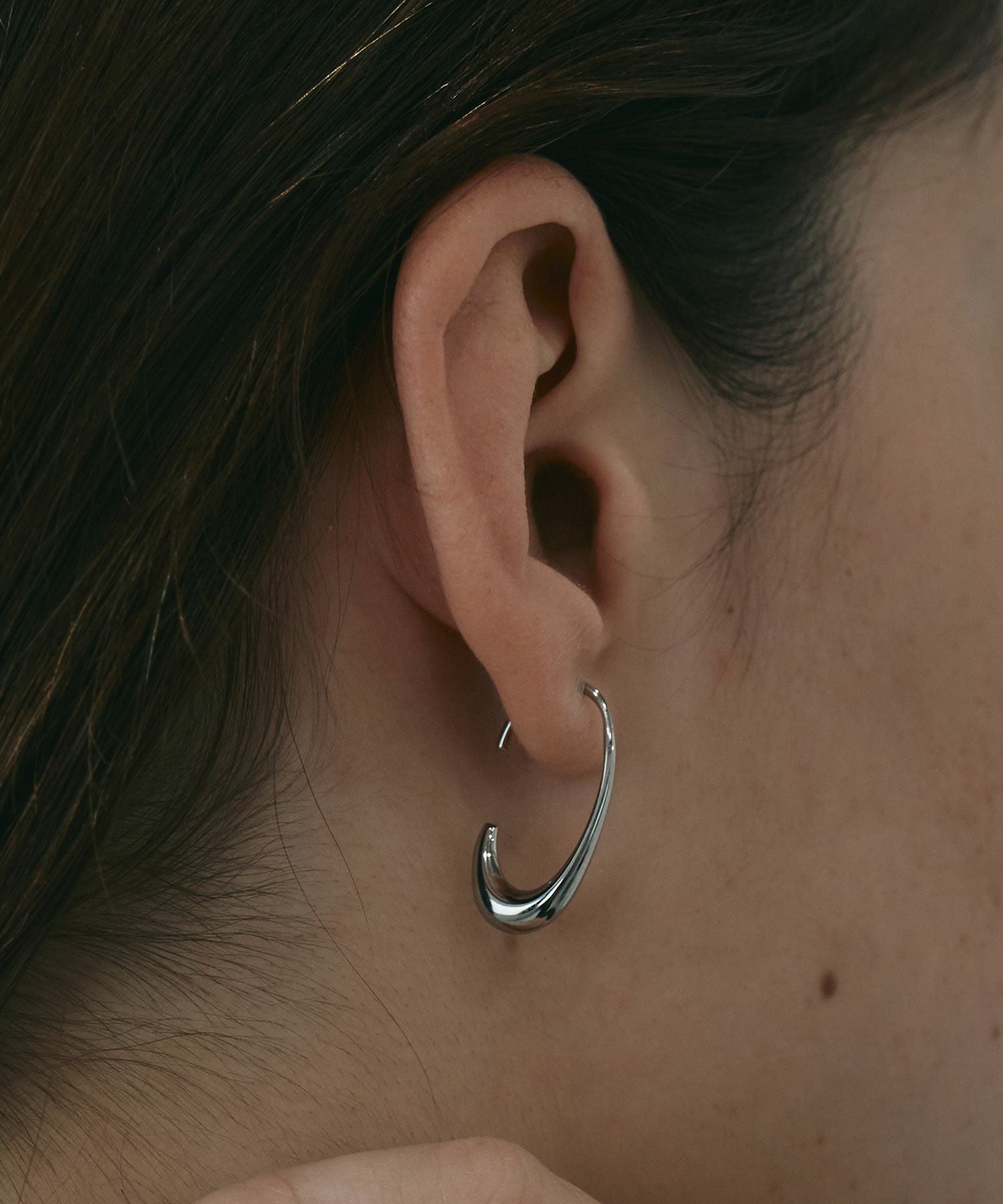 オーバルステンレスフックピアス【MUK lucenzio】