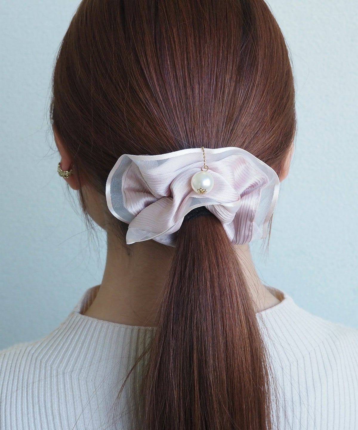 パールチャーム付きシュシュ