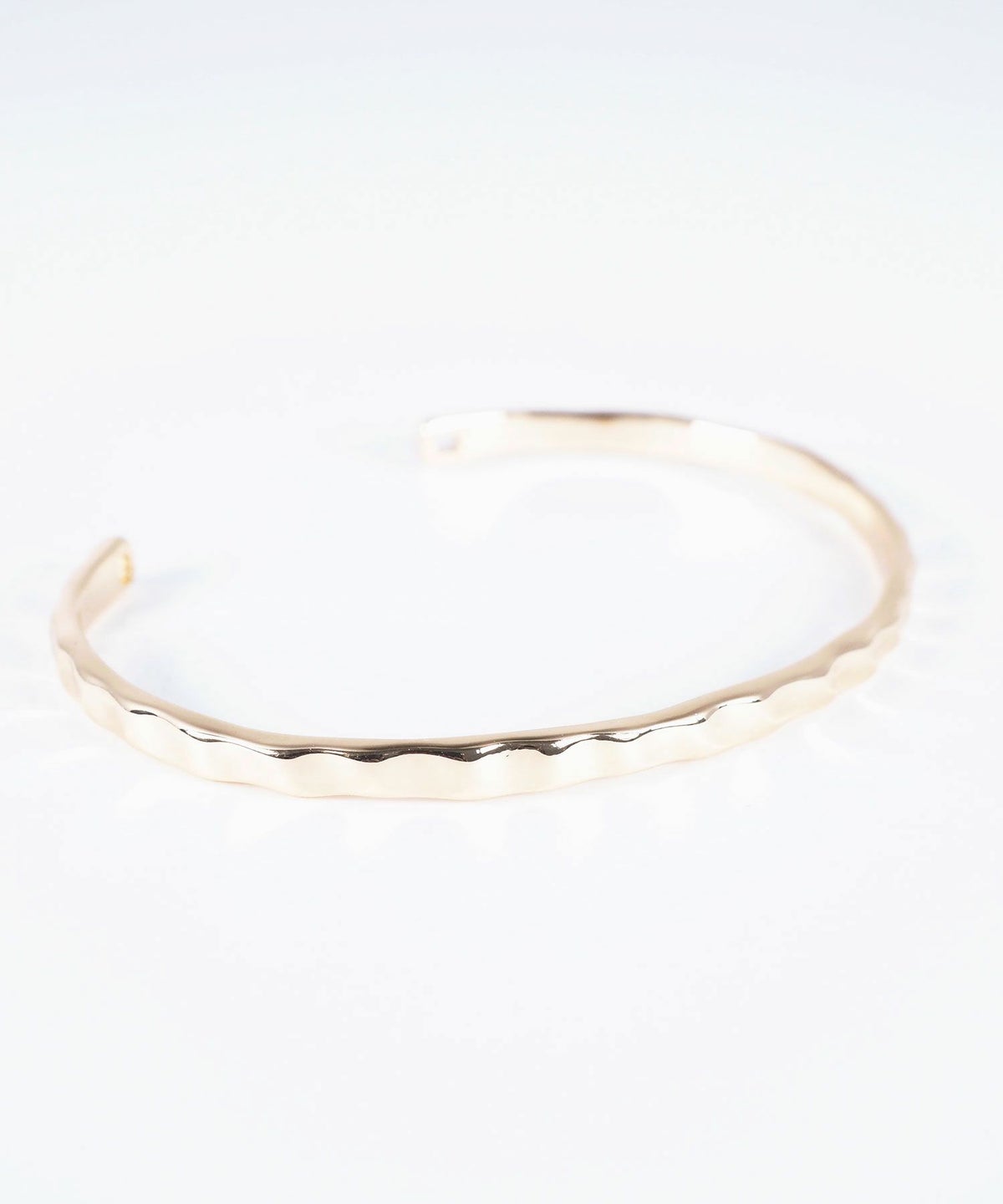 ハンマードバングル