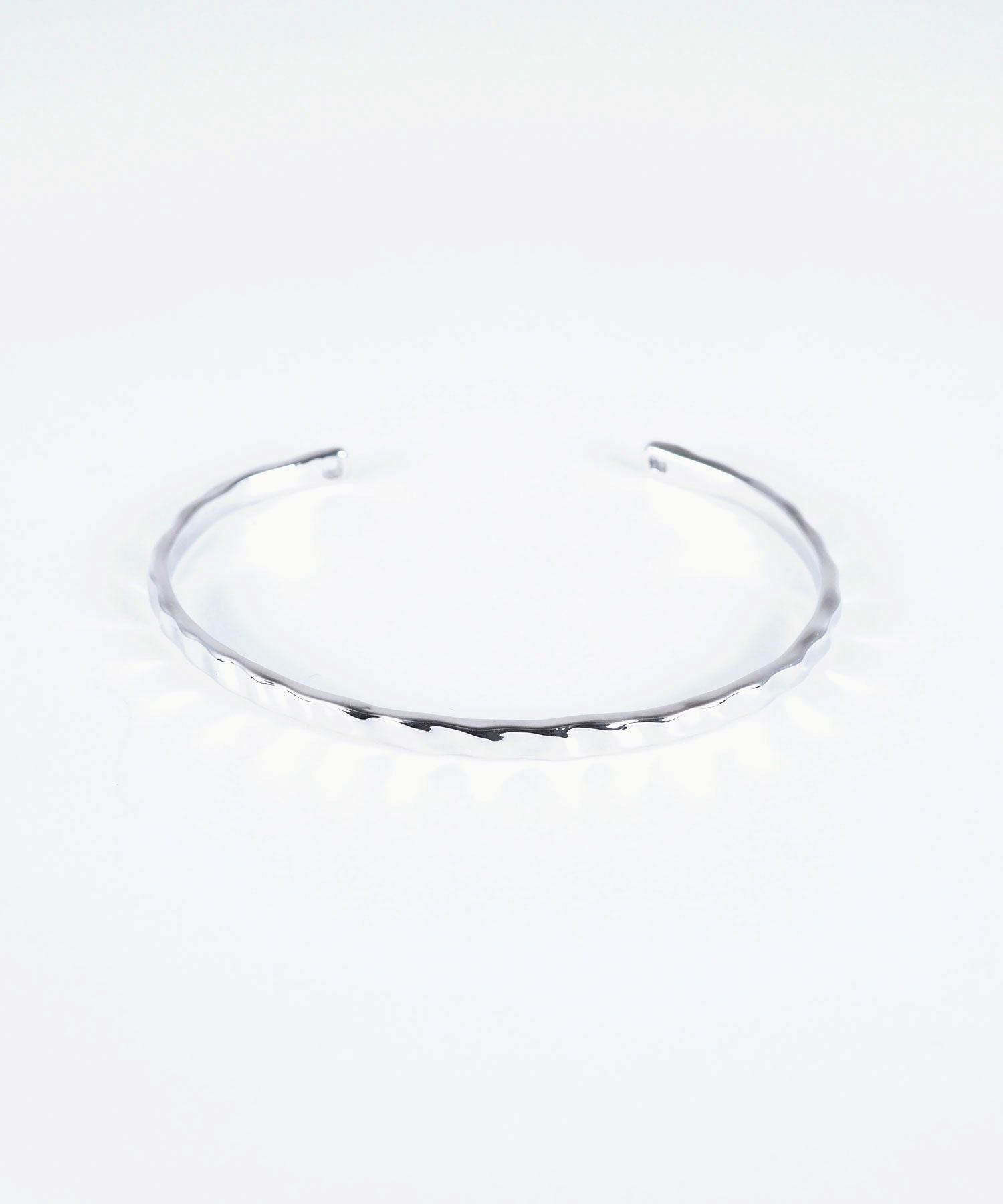 ハンマードバングル