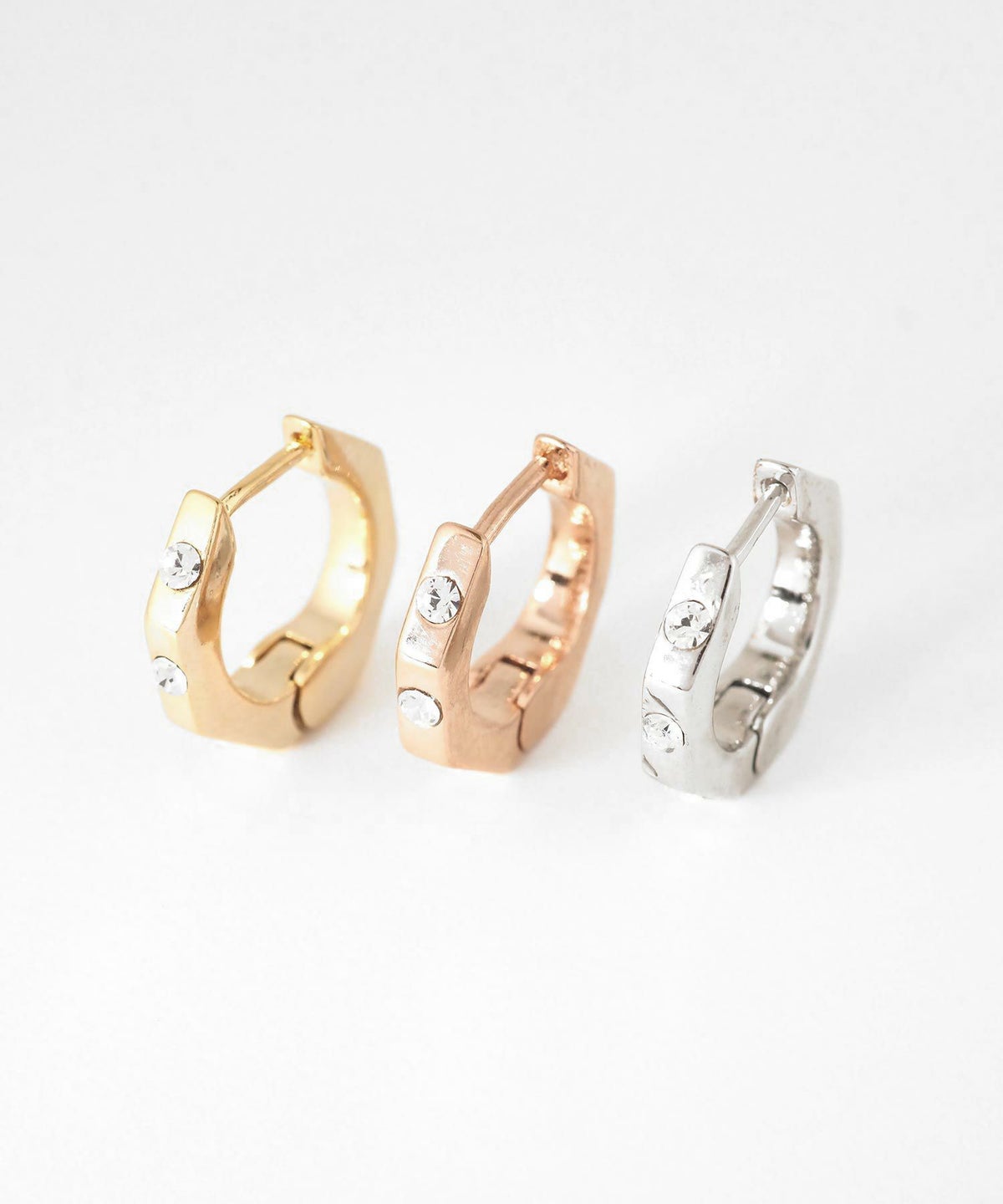 ポリゴンストーンスプリングフープピアス