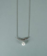 貝パールカーブラインネックレス