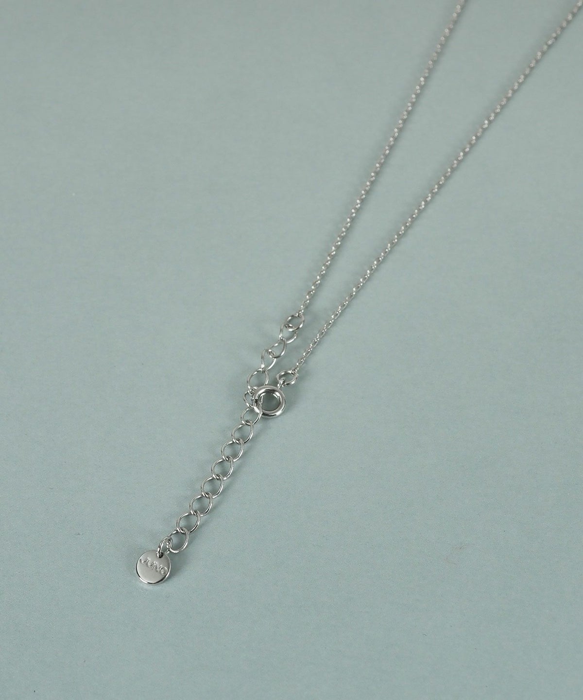 貝パールカーブラインネックレス