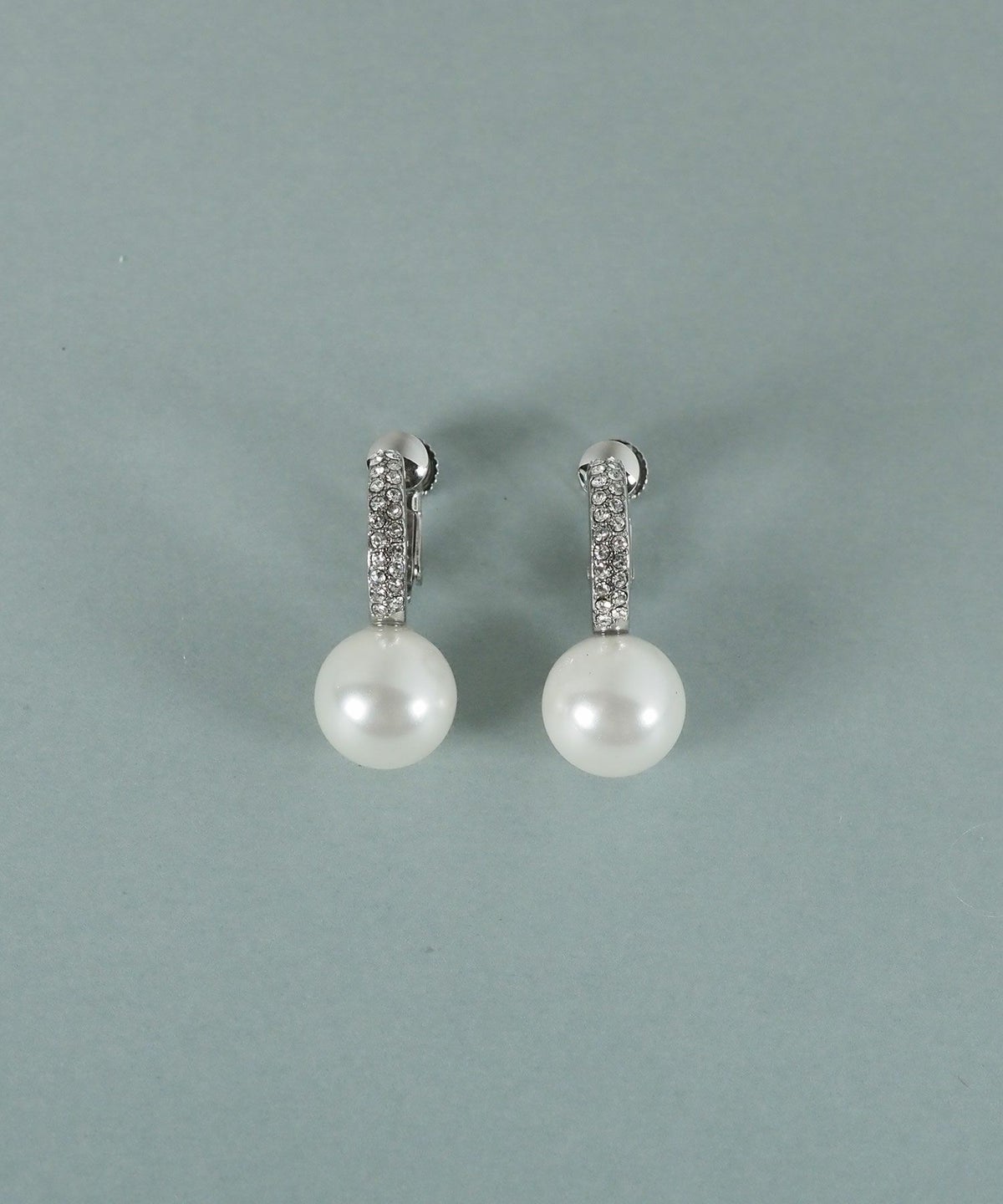 貝パールラインパヴェイヤリング