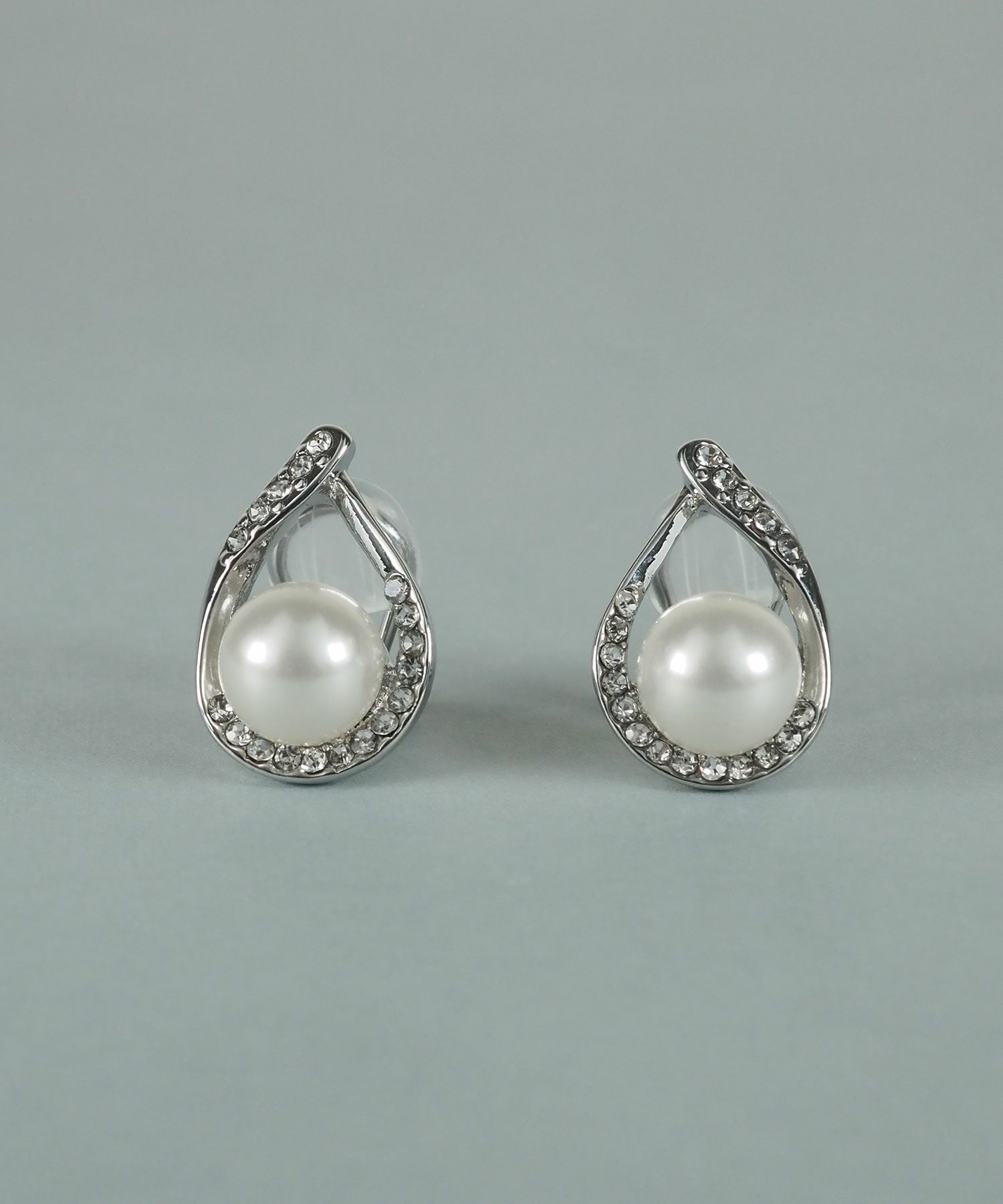 貝パールドロップラインイヤリング