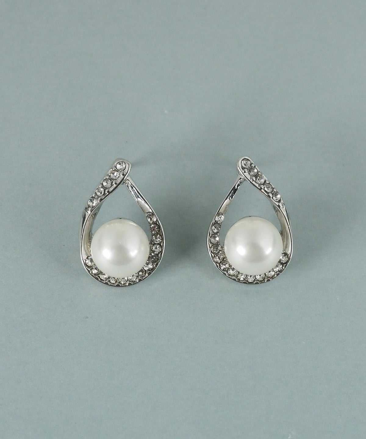 貝パールドロップラインピアス