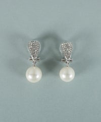 貝パールリーフパヴェイヤリング