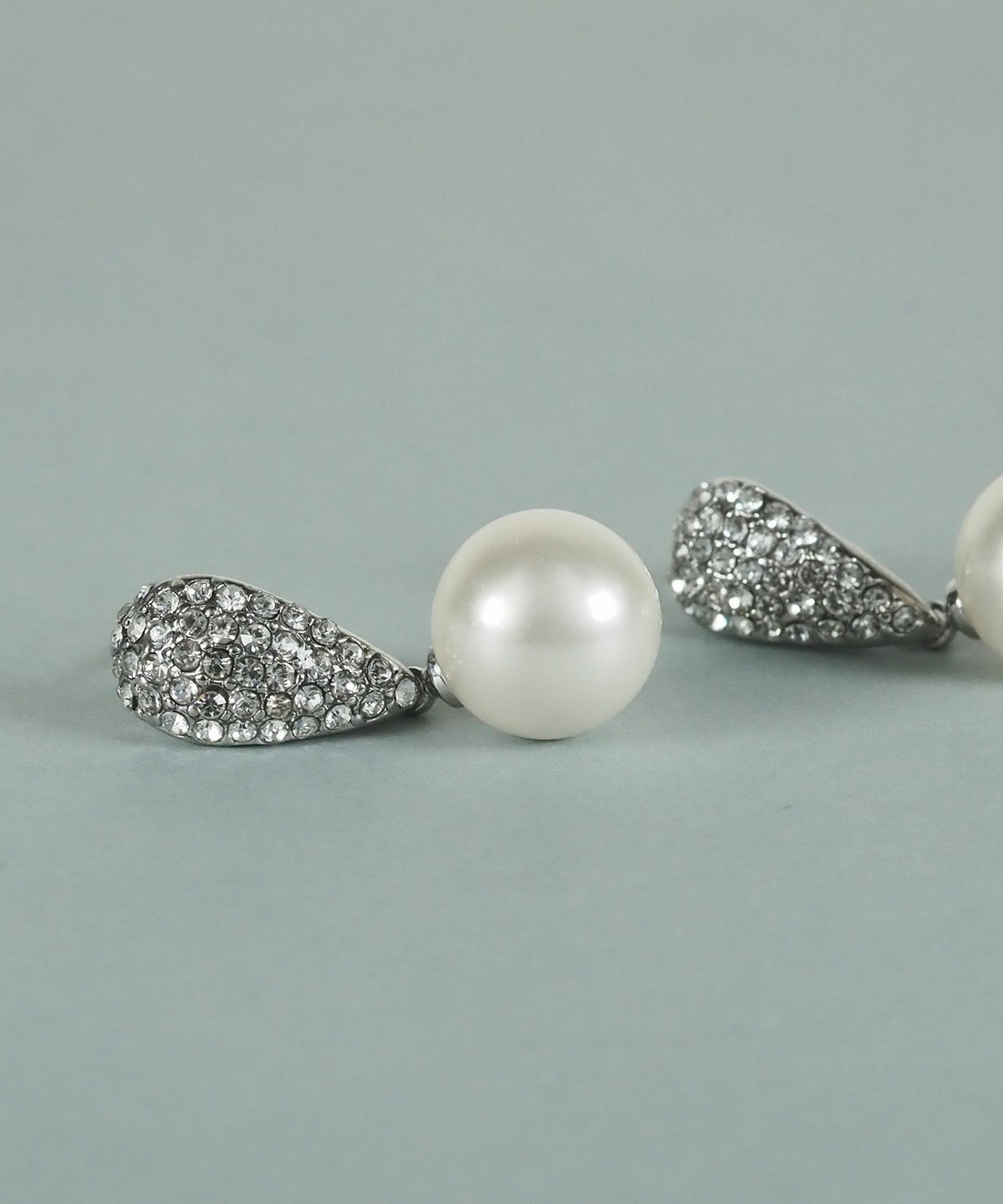 貝パールリーフパヴェピアス【JUNO PREMIUM】