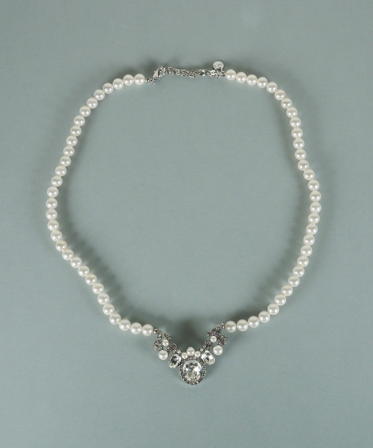 貝パールビジューネックレス