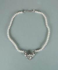 貝パールビジューネックレス