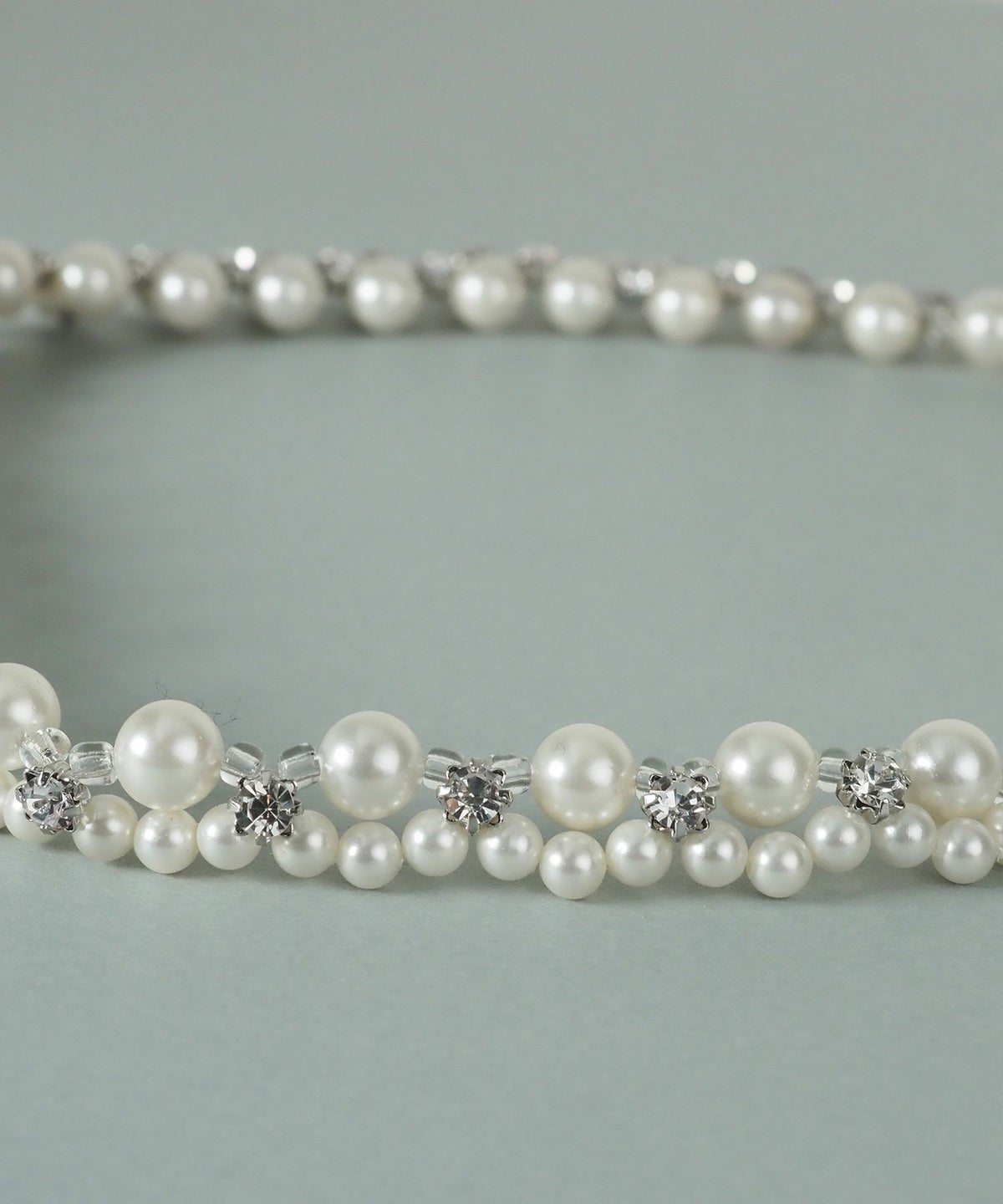 貝パールラインストーンネックレス
