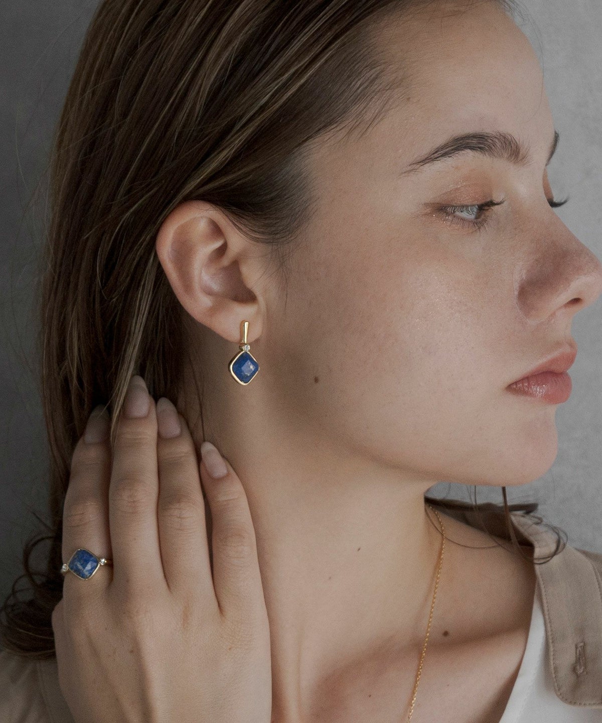 スクエアラピスラズリクリスタルピアス【JUNO PREMIUM】