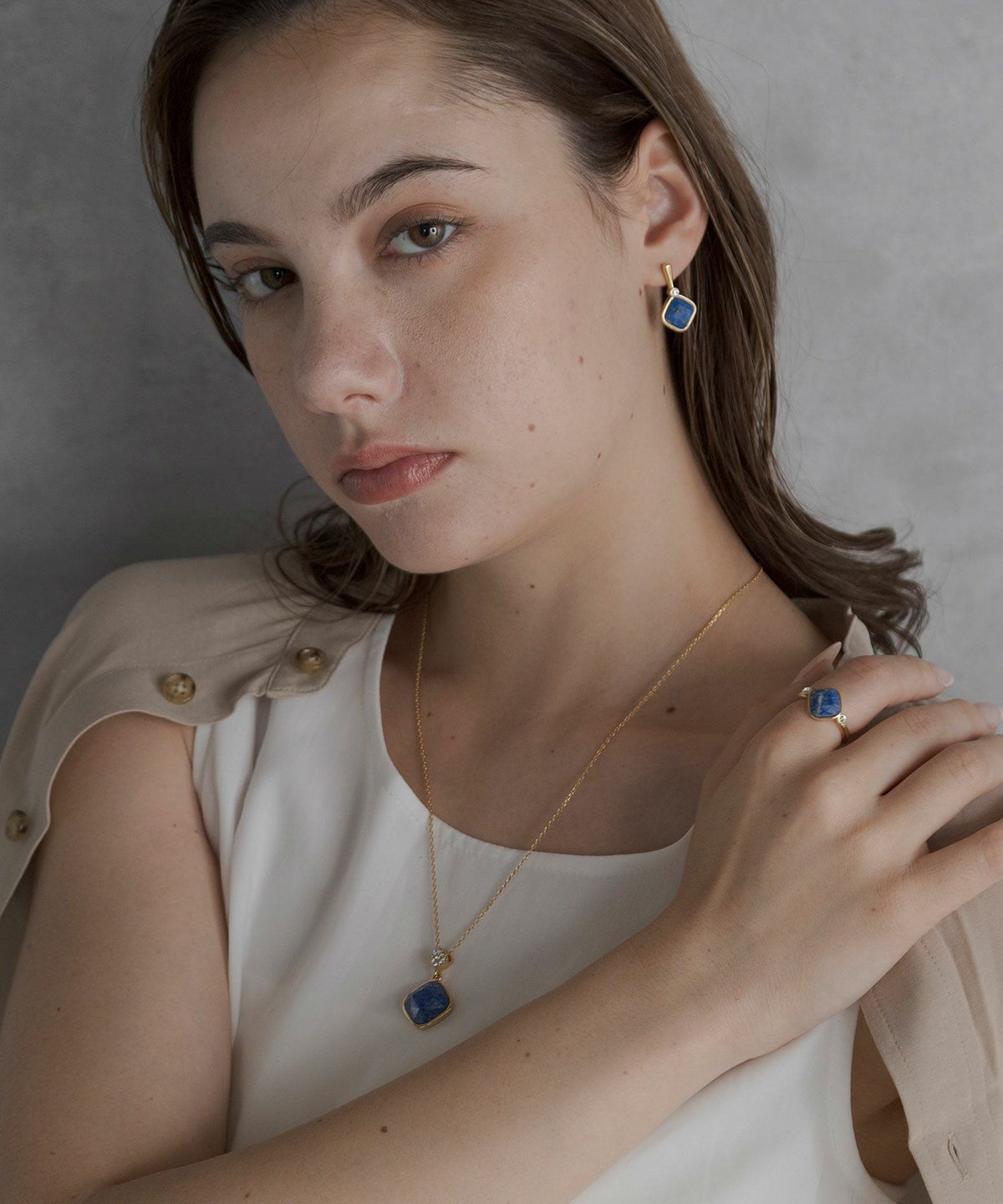 スクエアラピスラズリパヴェクリスタルネックレス【JUNO PREMIUM】