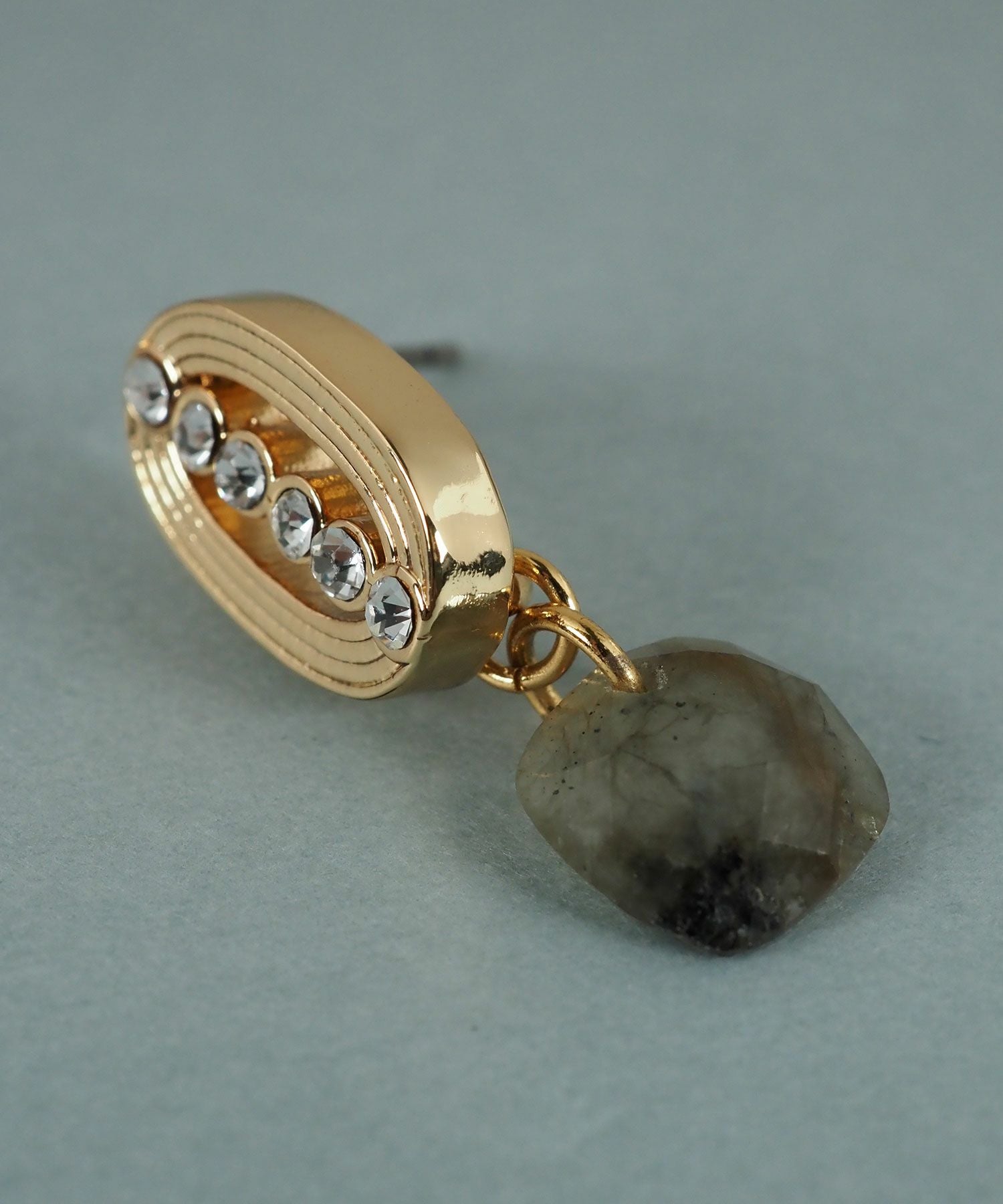 オーバルグリッドラブラドライトピアス【JUNO PREMIUM】