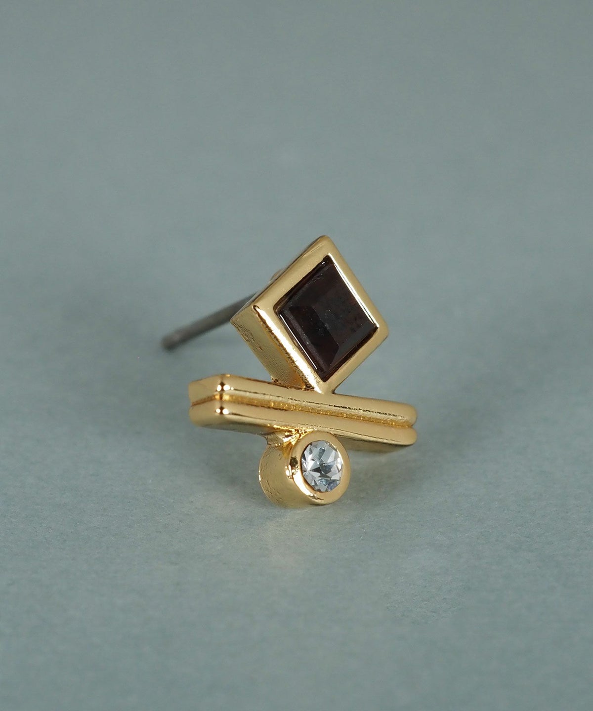 スクエアガーネットジオメトリーピアス【JUNO PREMIUM】