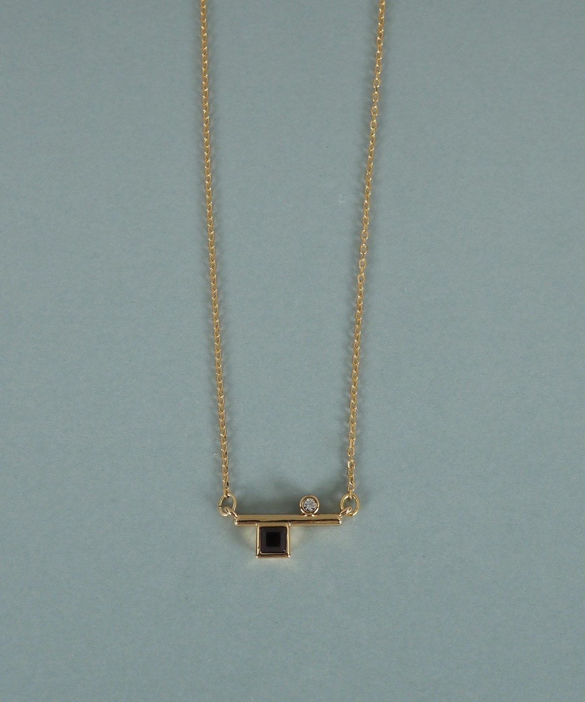 スクエアガーネットラインジオメトリーネックレス【JUNO PREMIUM】