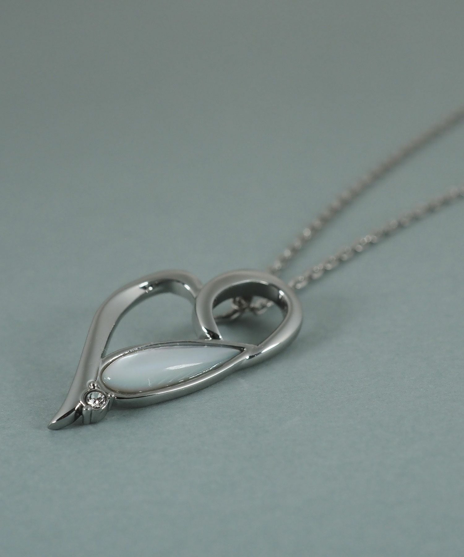 ハートフレームパールブランネックレス【JUNO PREMIUM】