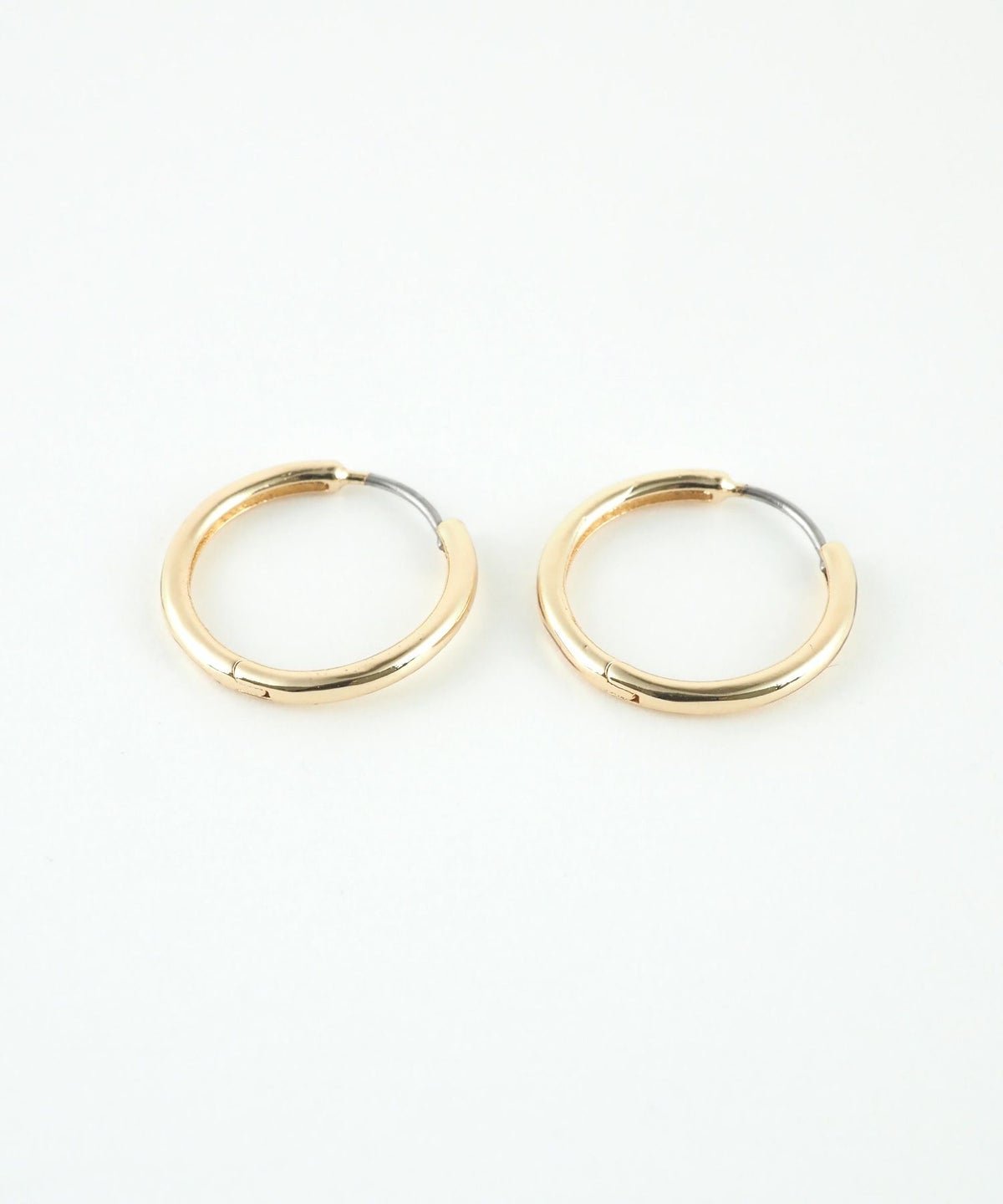 21mmシンプルスリムフープステンレスポストピアス