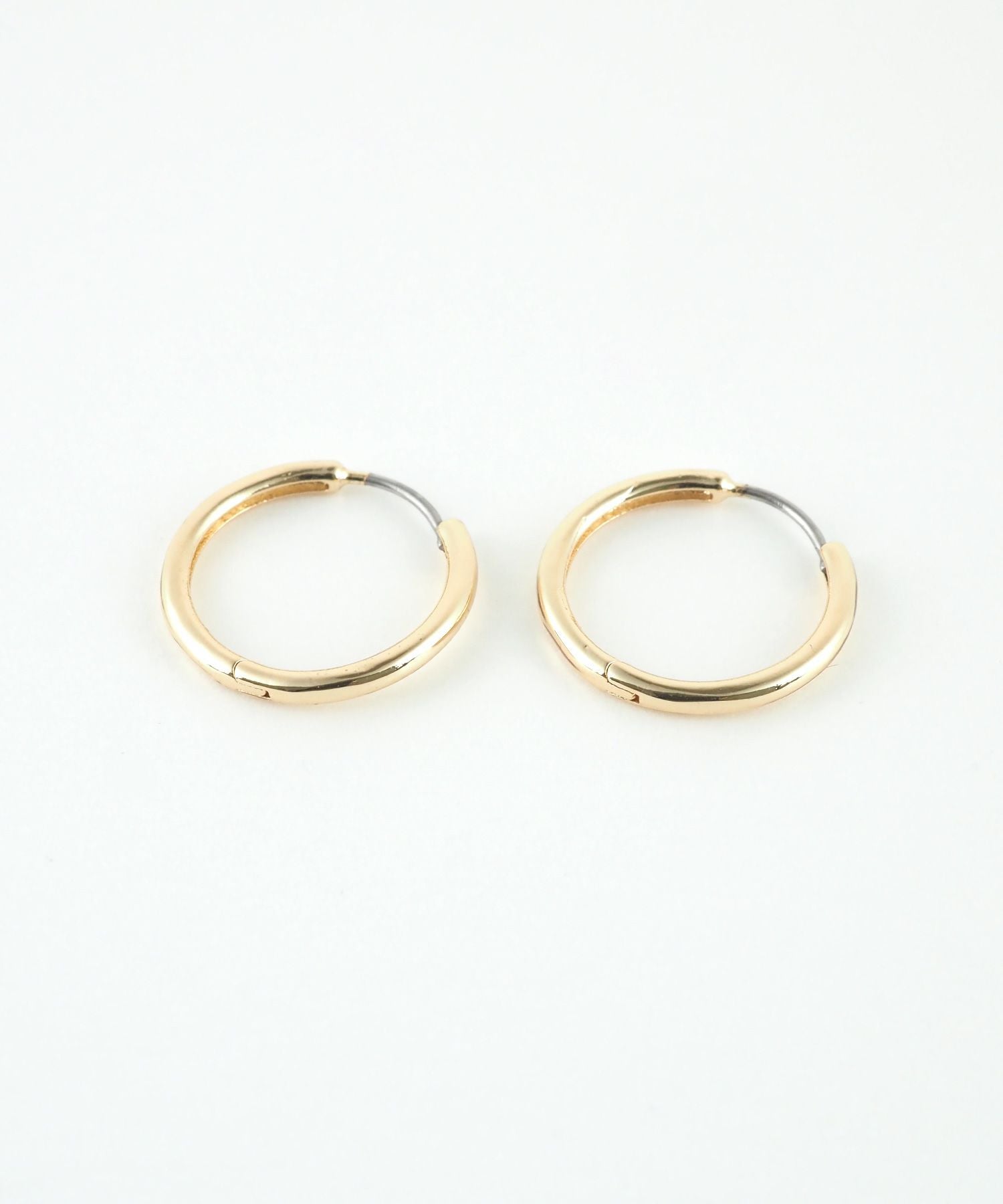 21mmシンプルスリムフープステンレスポストピアス