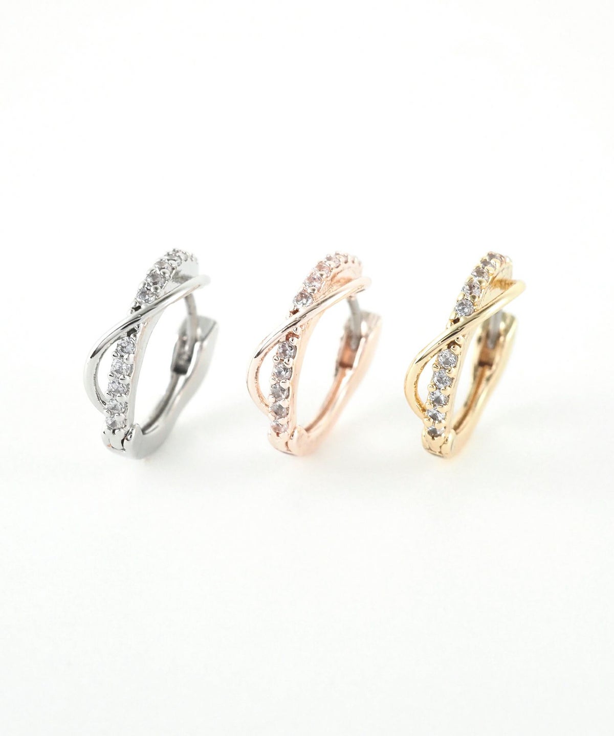 クロスキュービックフープステンレスポストピアス