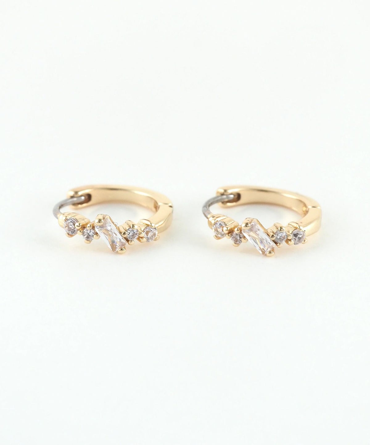 バゲットキュービックフープステンレスポストピアス