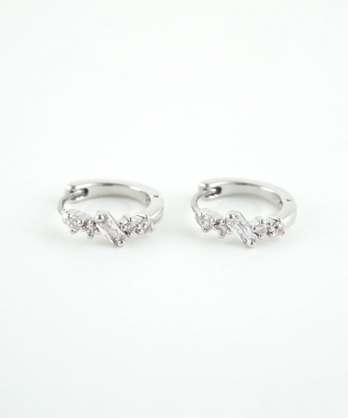 バゲットキュービックフープステンレスポストピアス