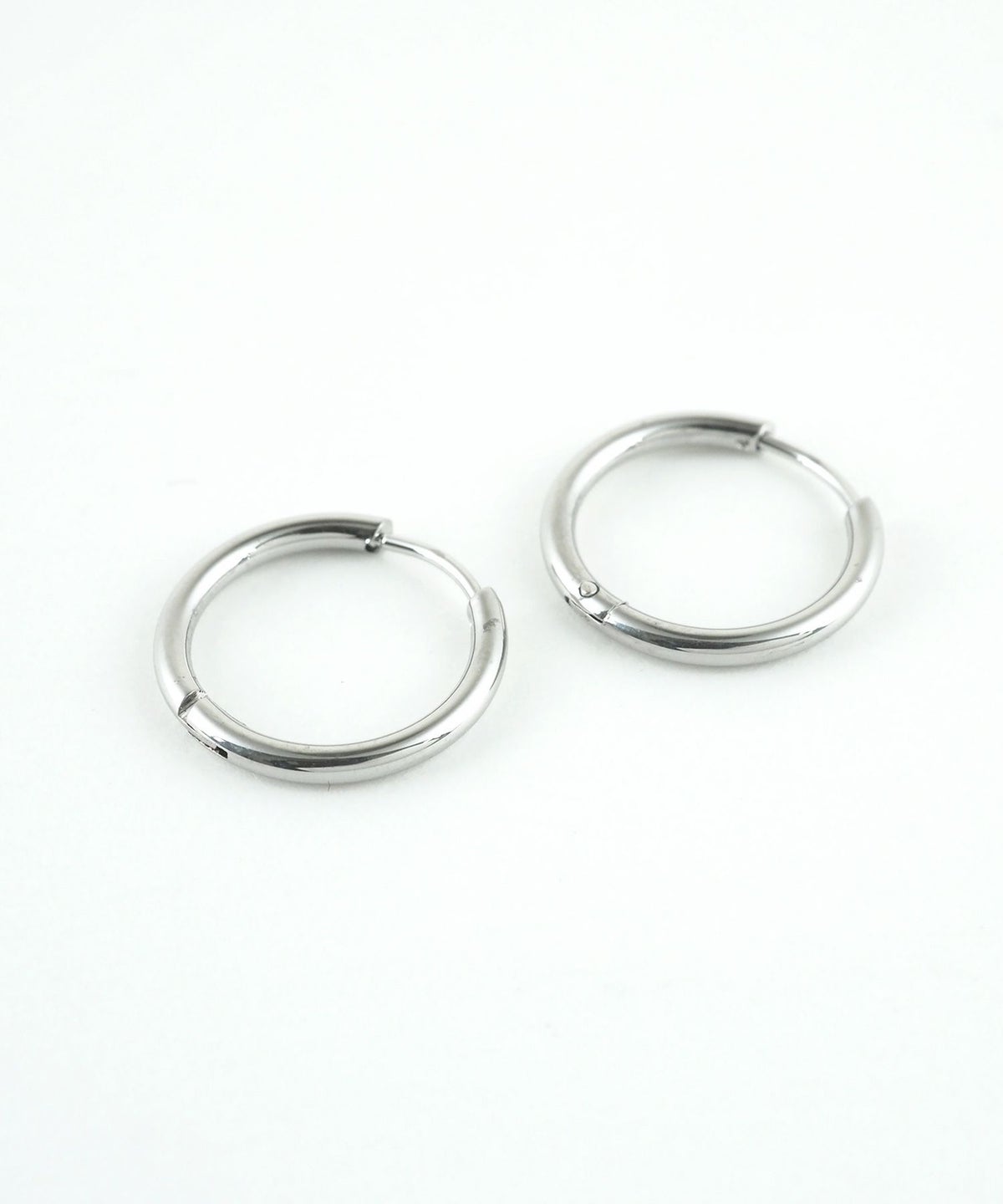 15mmシンプルスリムステンレスフープワンタッチピアス