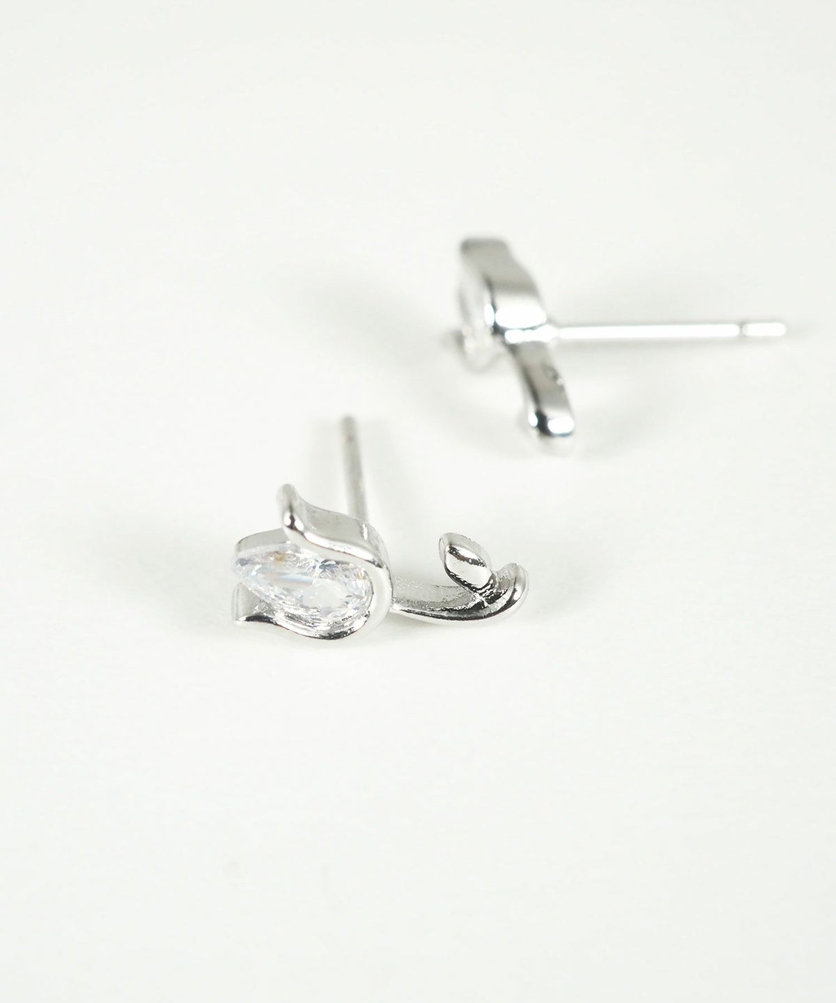 キュービックチューリップピアス