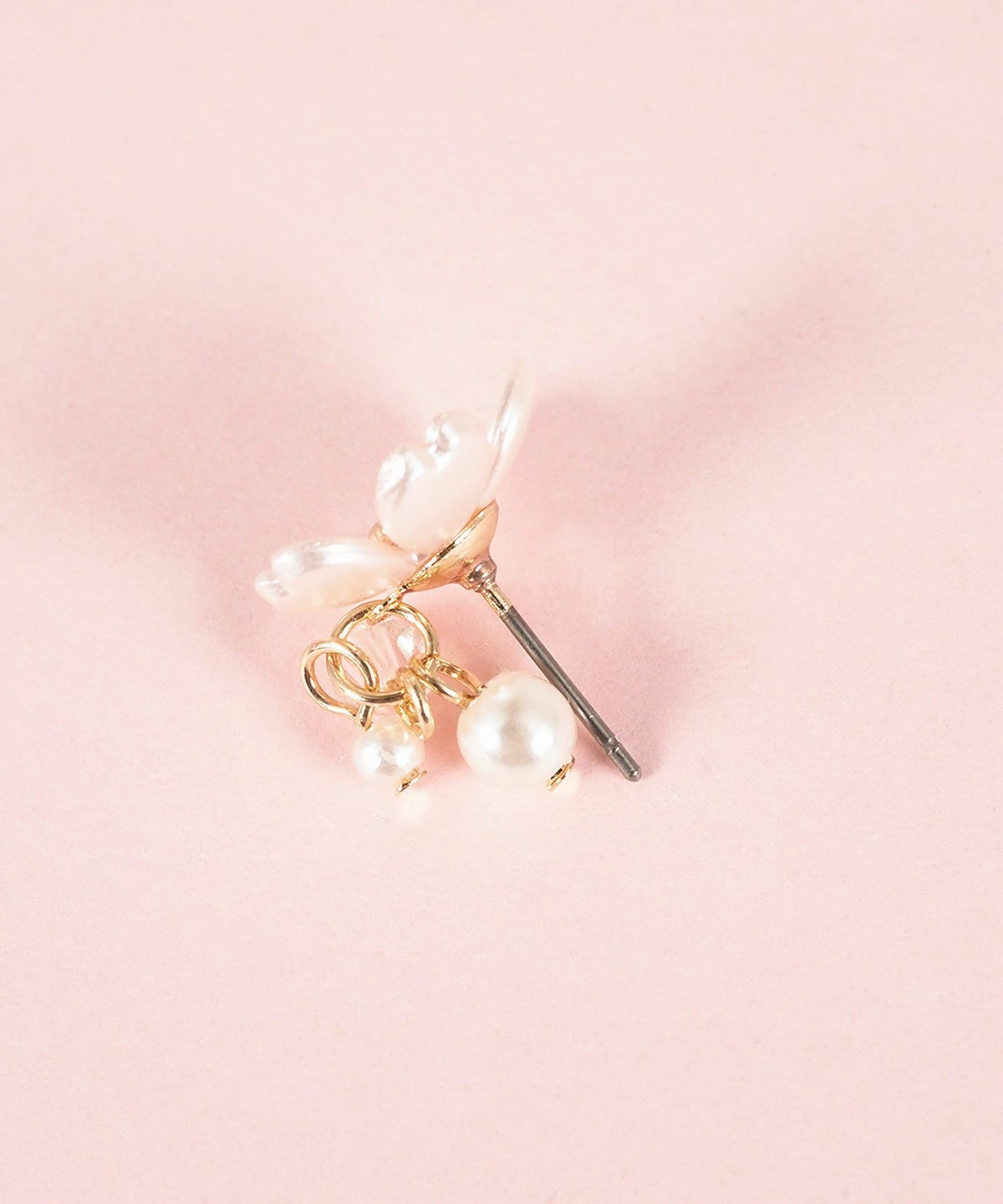 SAKURAチタンポストピアス