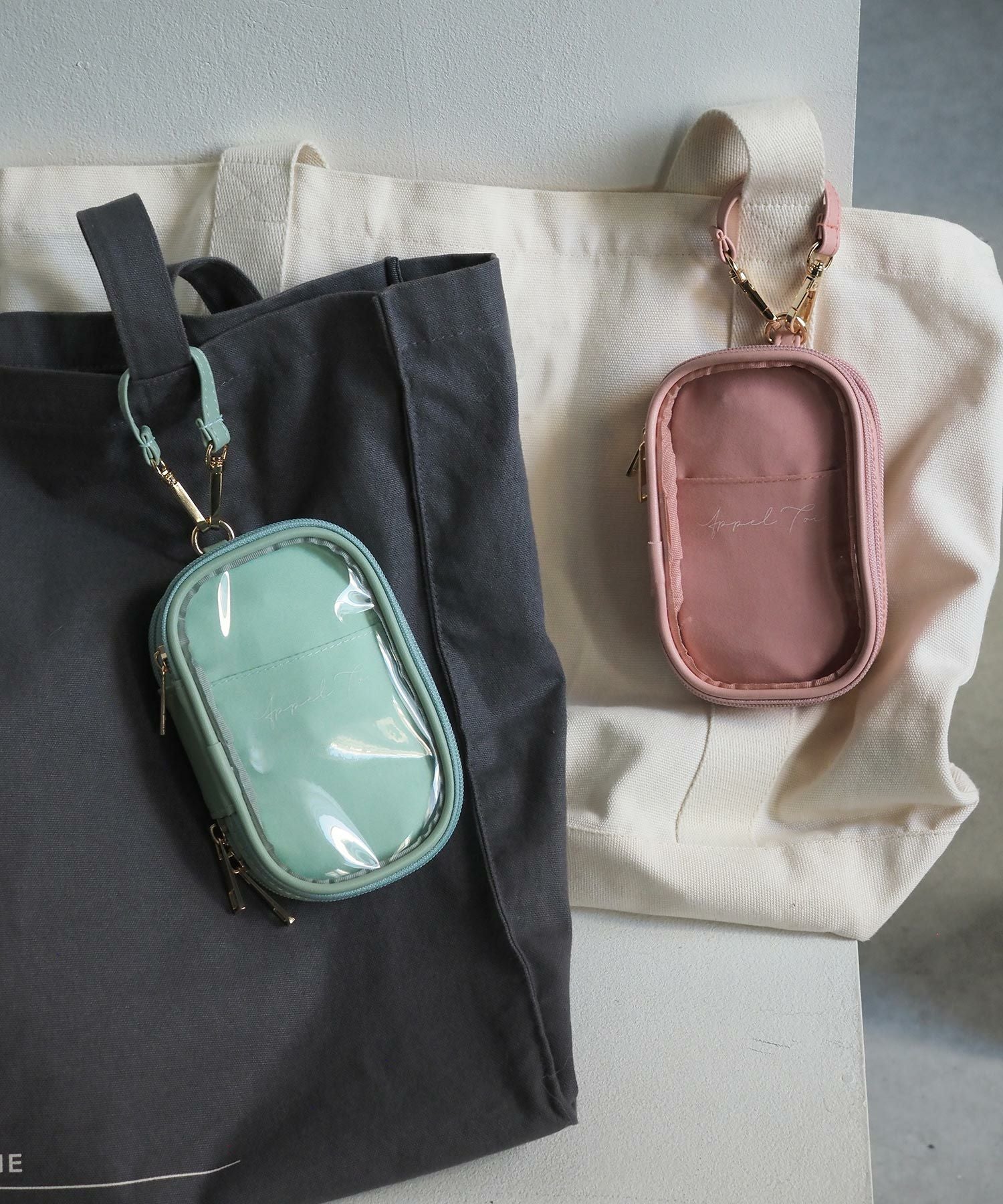 レザー風アクリルスタンドポーチ