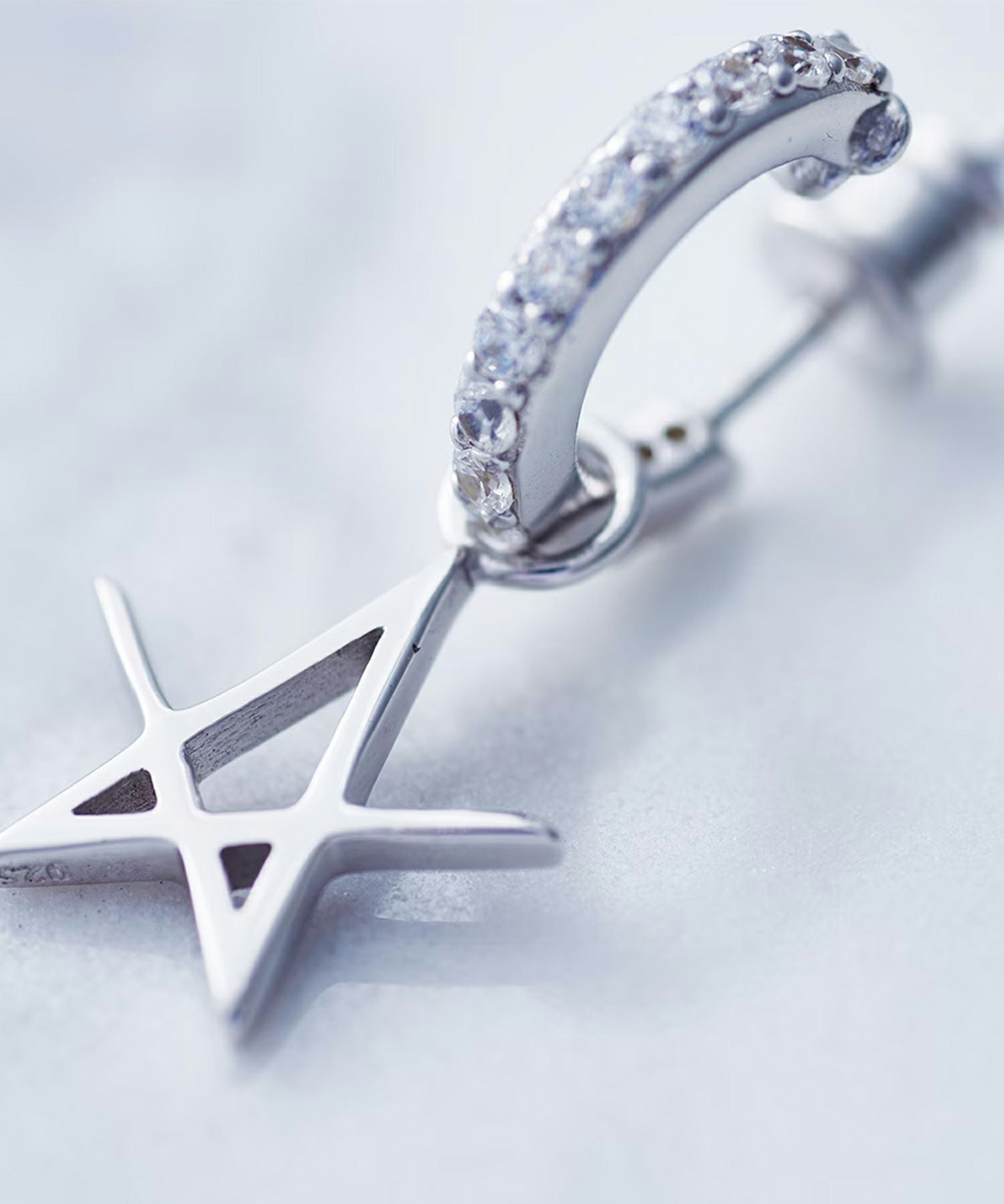 [SV925]ESTRELLA FUGAZピアス【Crescent Luna】