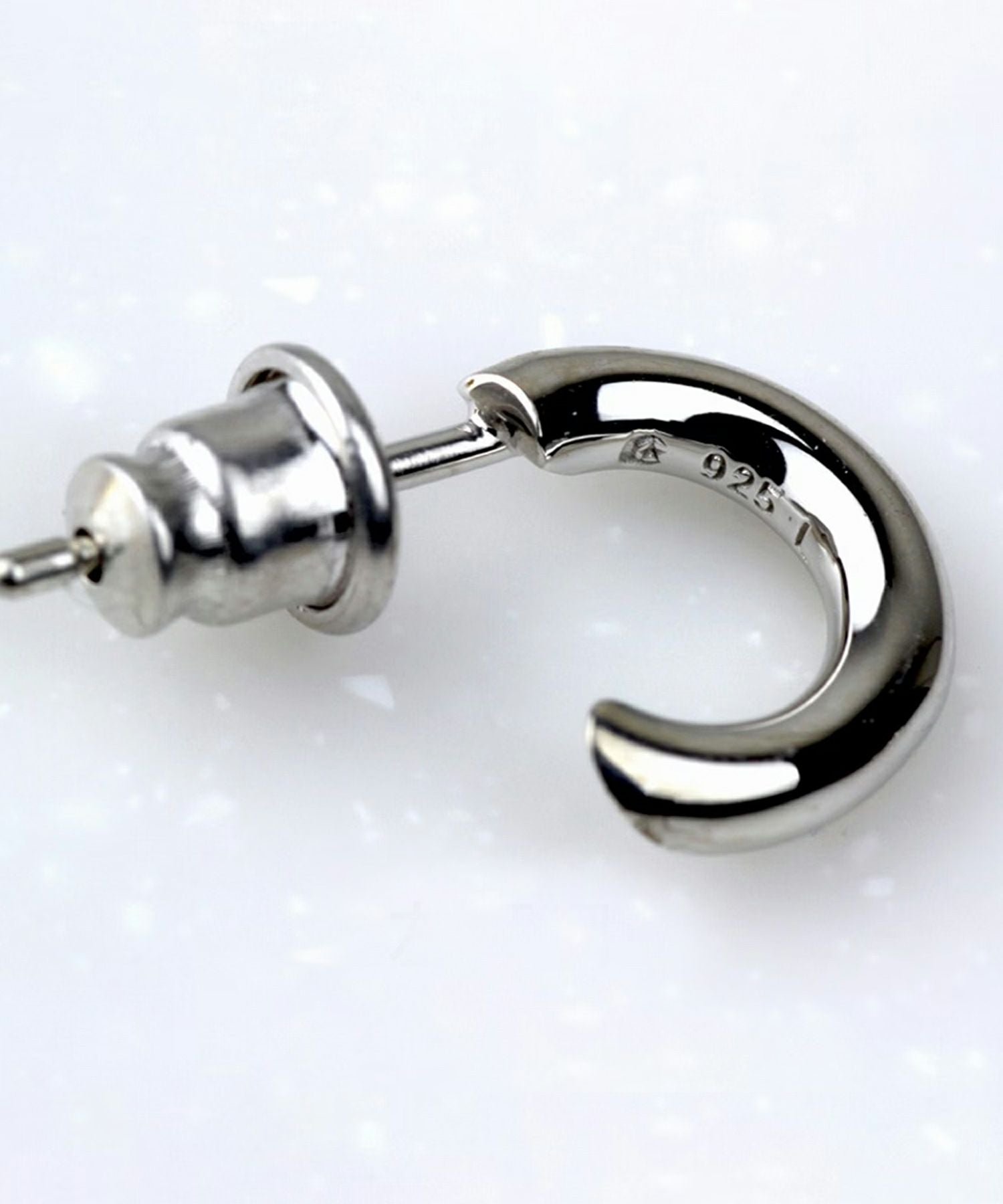 [SV925]DIAGONALピアス【Crescent Luna】