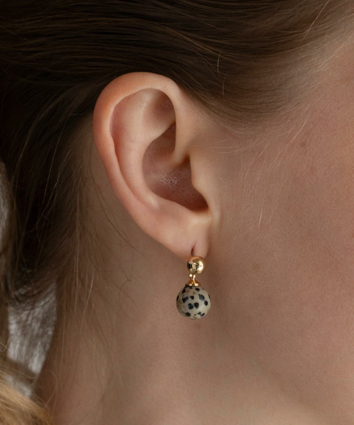 ストーンスウェイチタンポストピアス【MUK blossom stone】