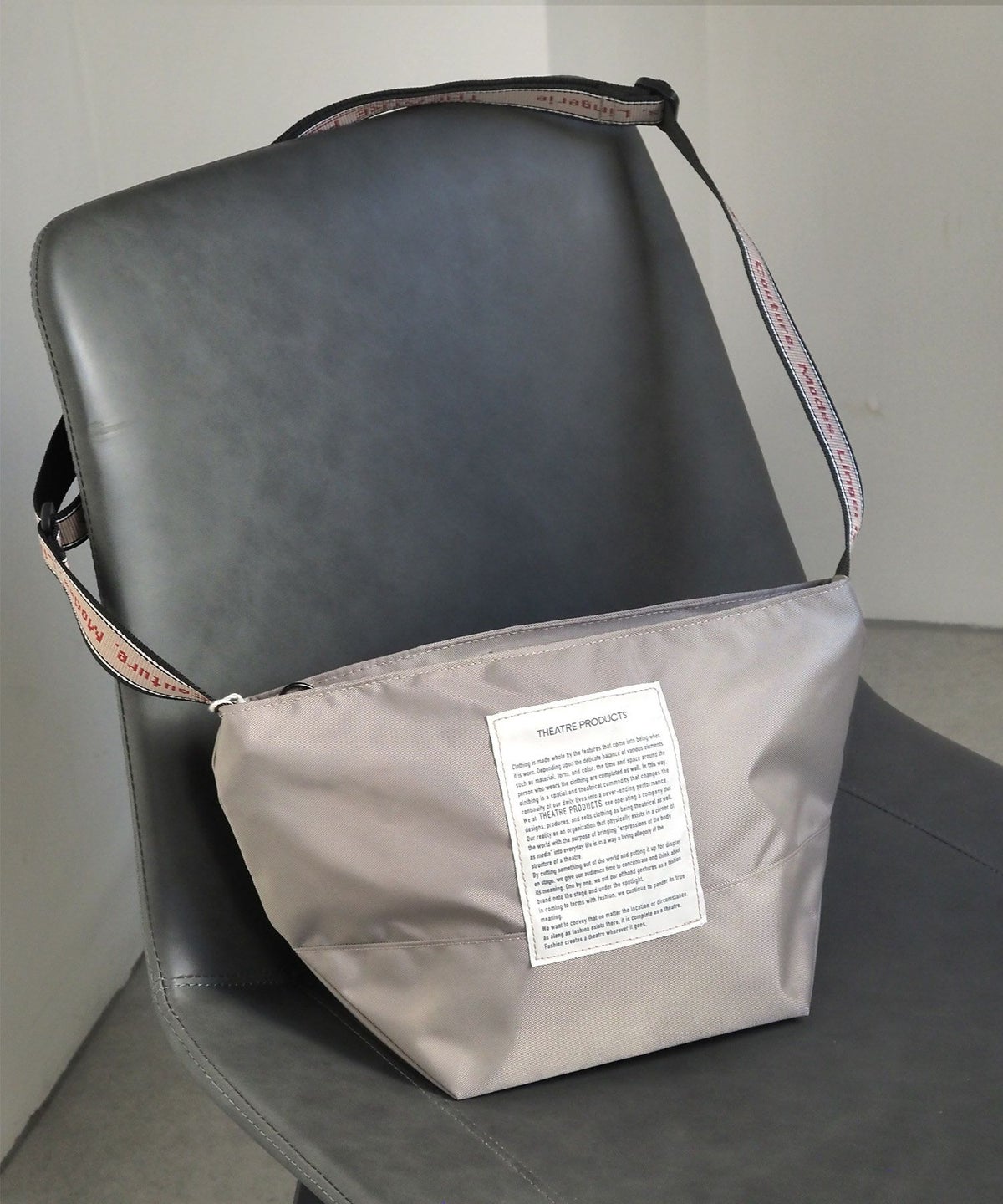 THEATRE PRODUCTS(シアタープロダクツ)テープポシェット