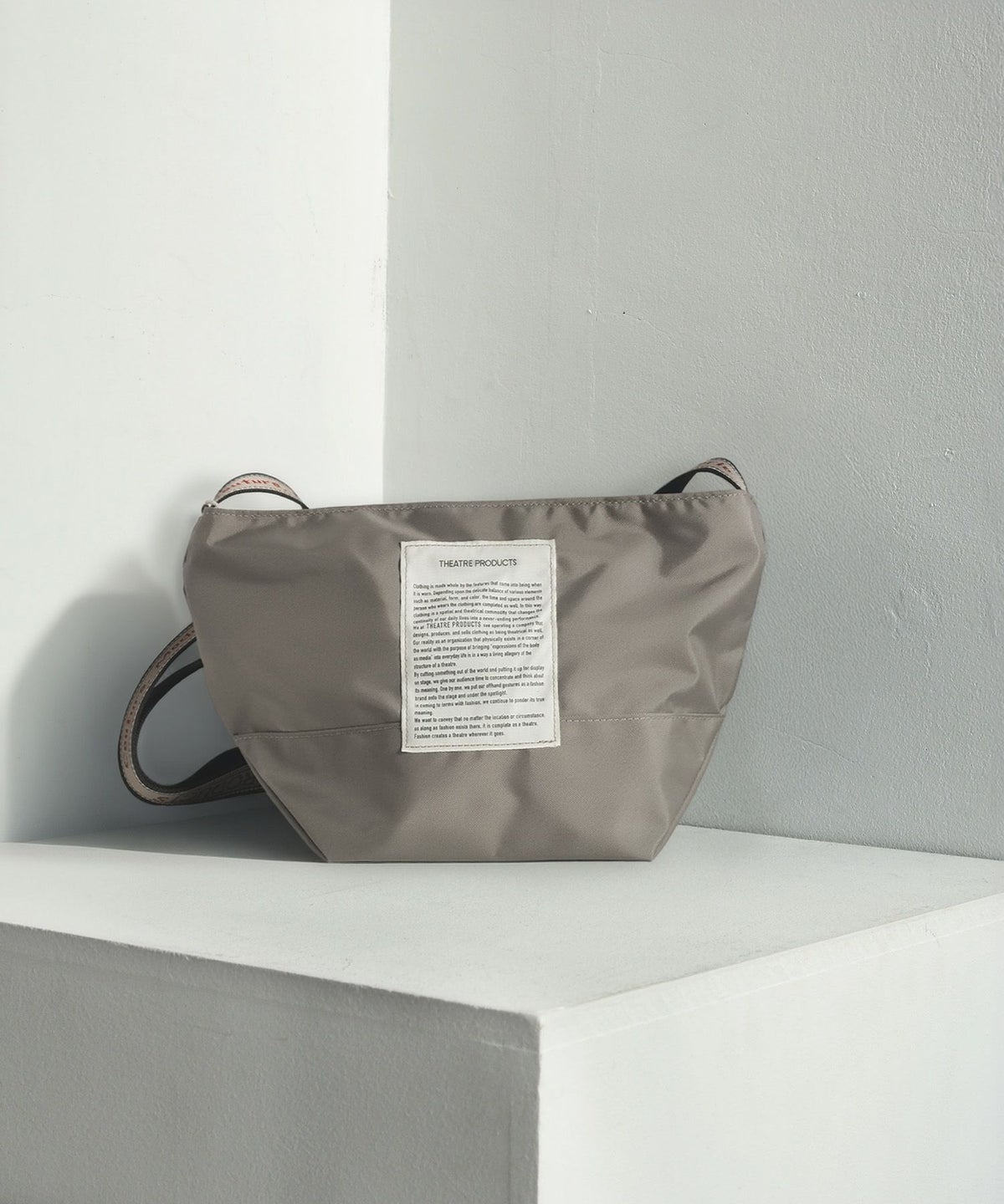 THEATRE PRODUCTS(シアタープロダクツ)テープポシェット