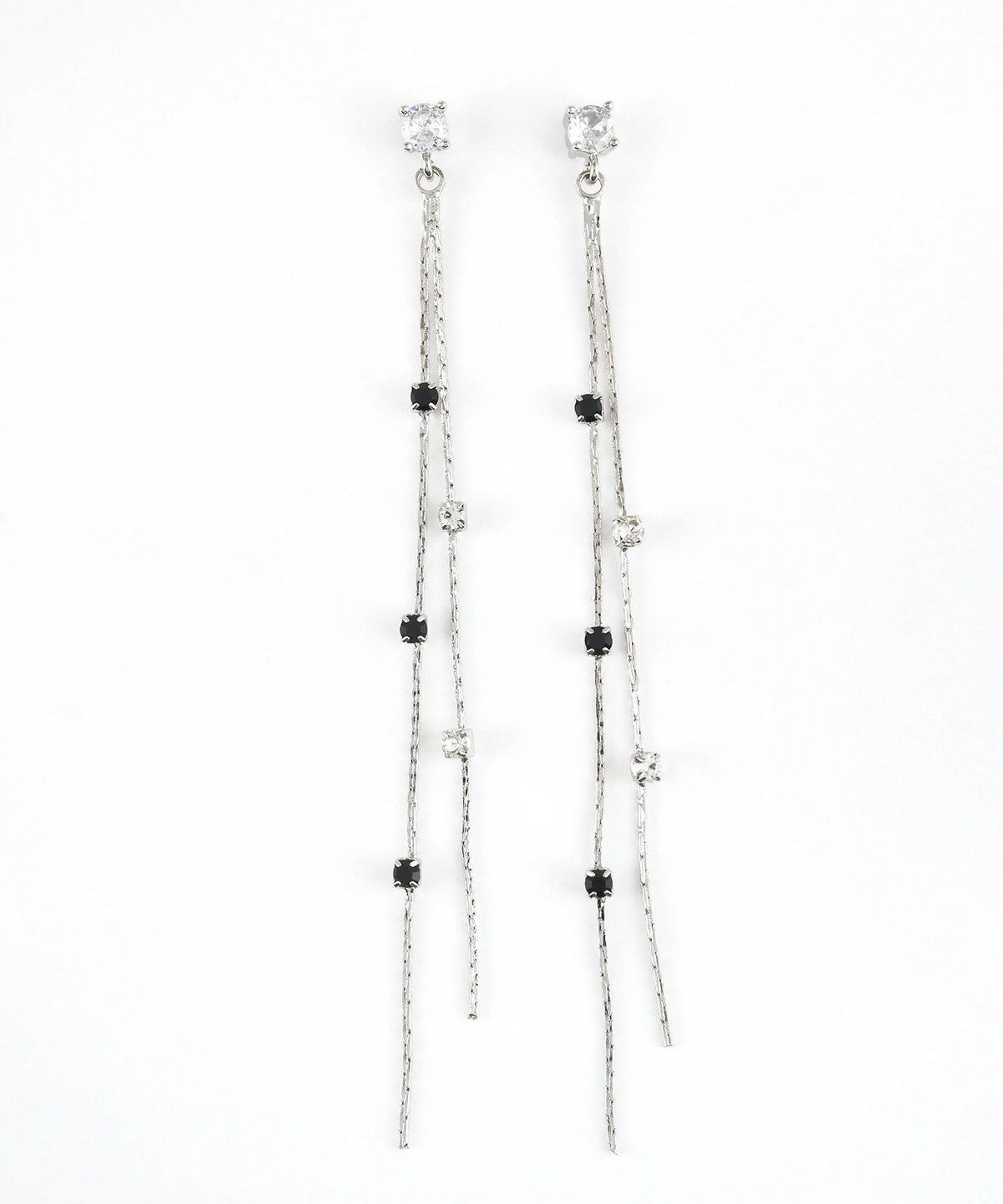 モノトーンビジューチェーンチタンポストピアス