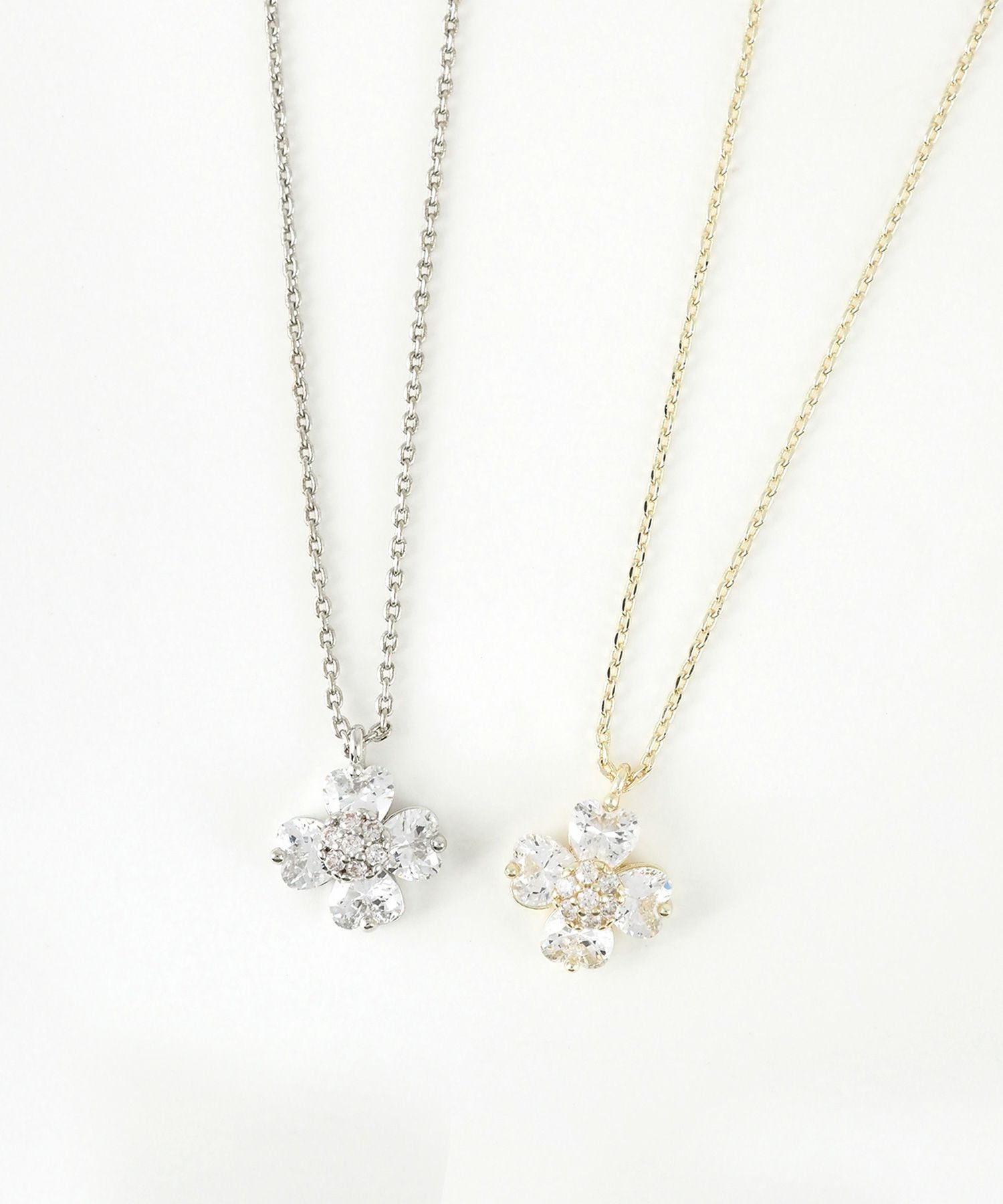 クローバージルコニアネックレス