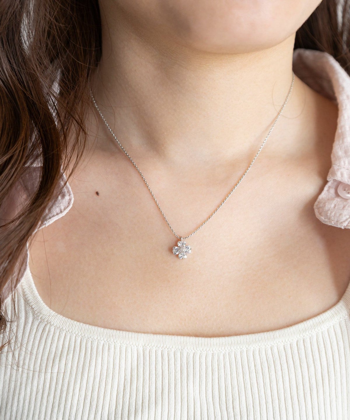 クローバージルコニアネックレス